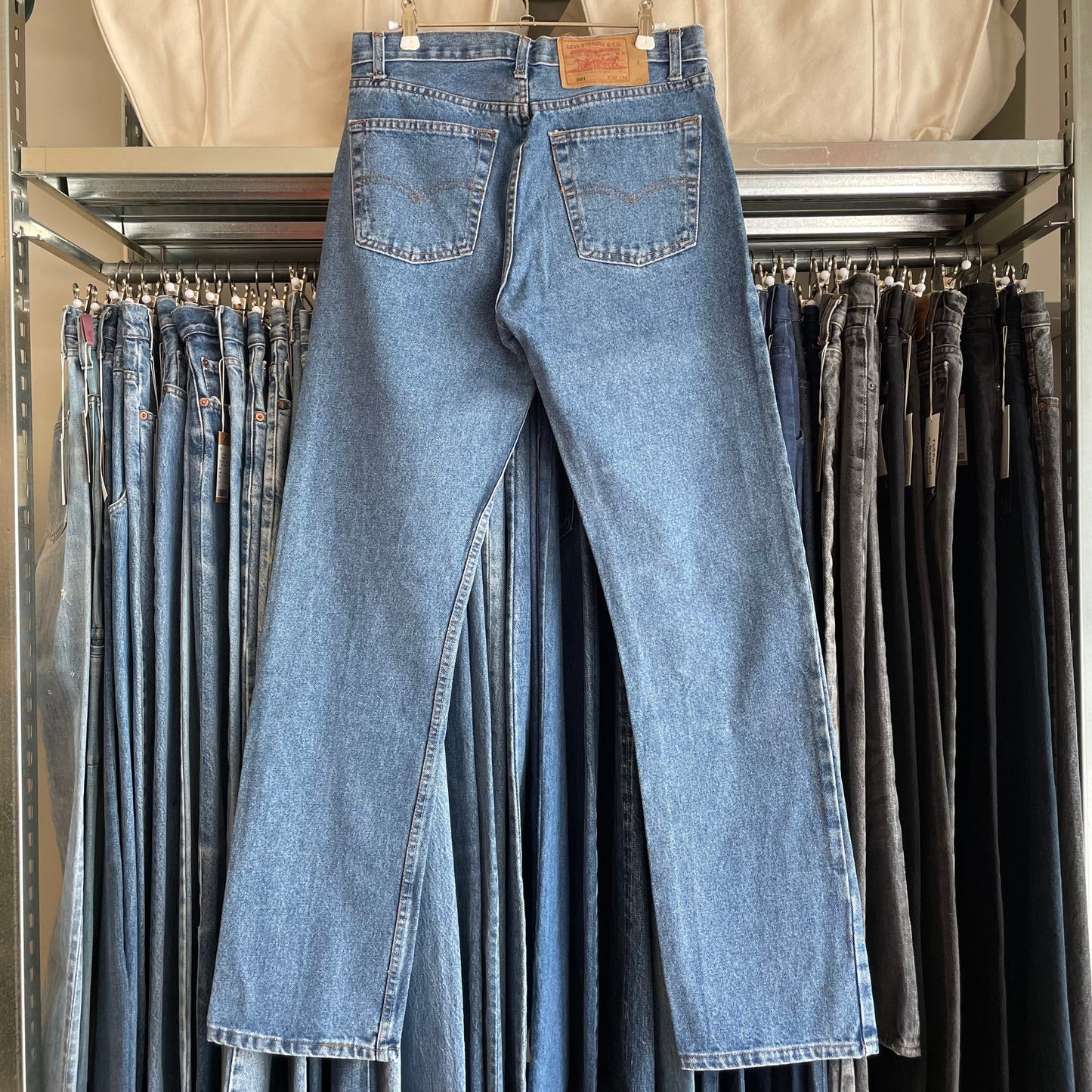 501 Jeans Regular Straight Medium Wash Blue