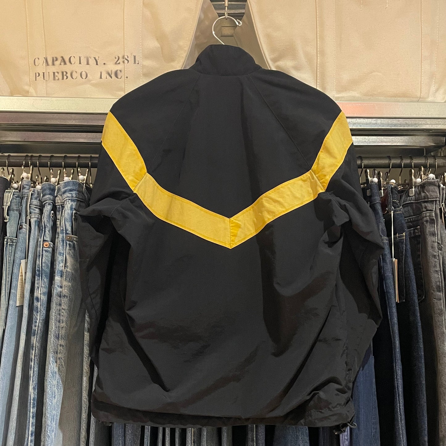 U.S. Army APFU Windbreaker Jacket Black Yellow