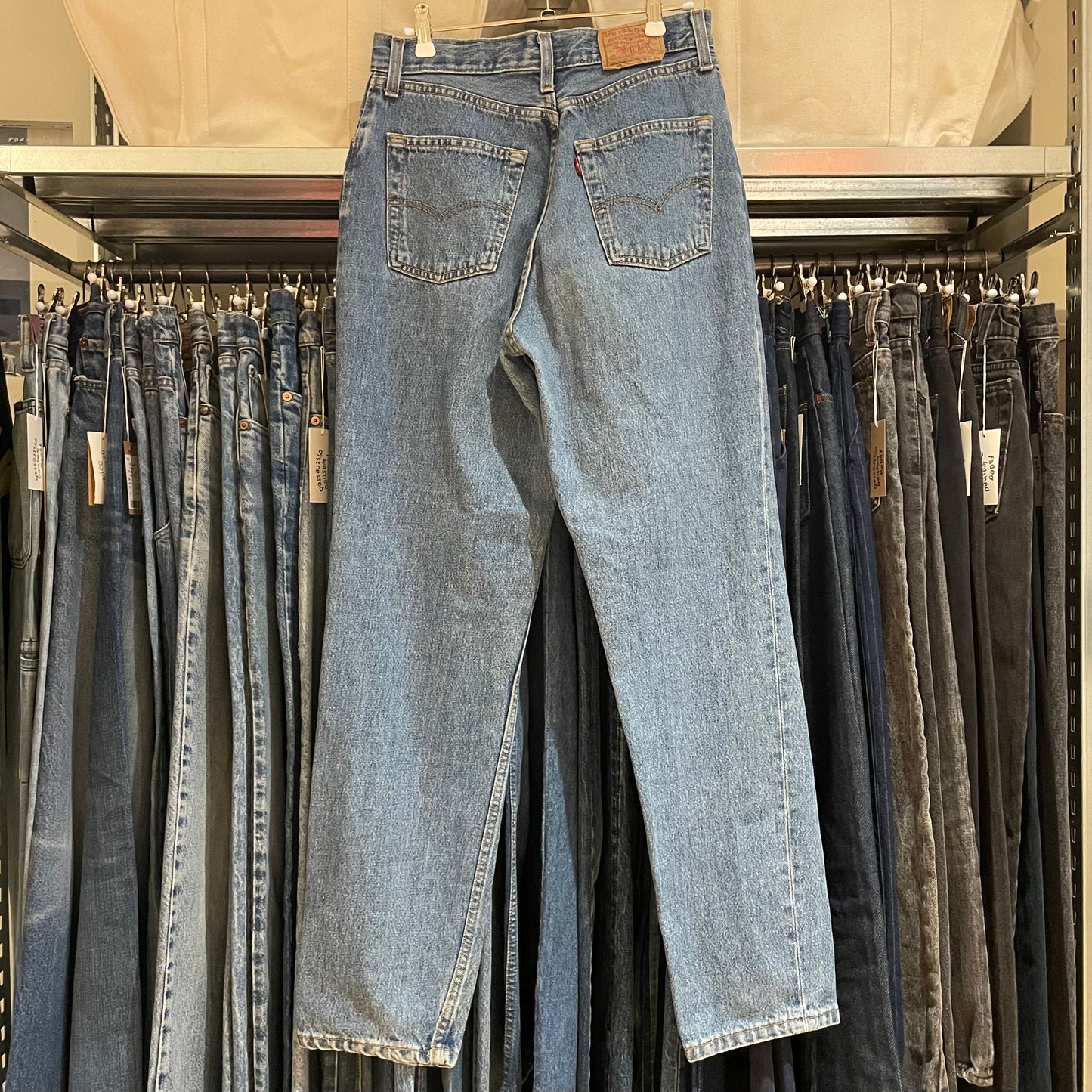 901 Jeans Regular Tapered Medium Wash Blue