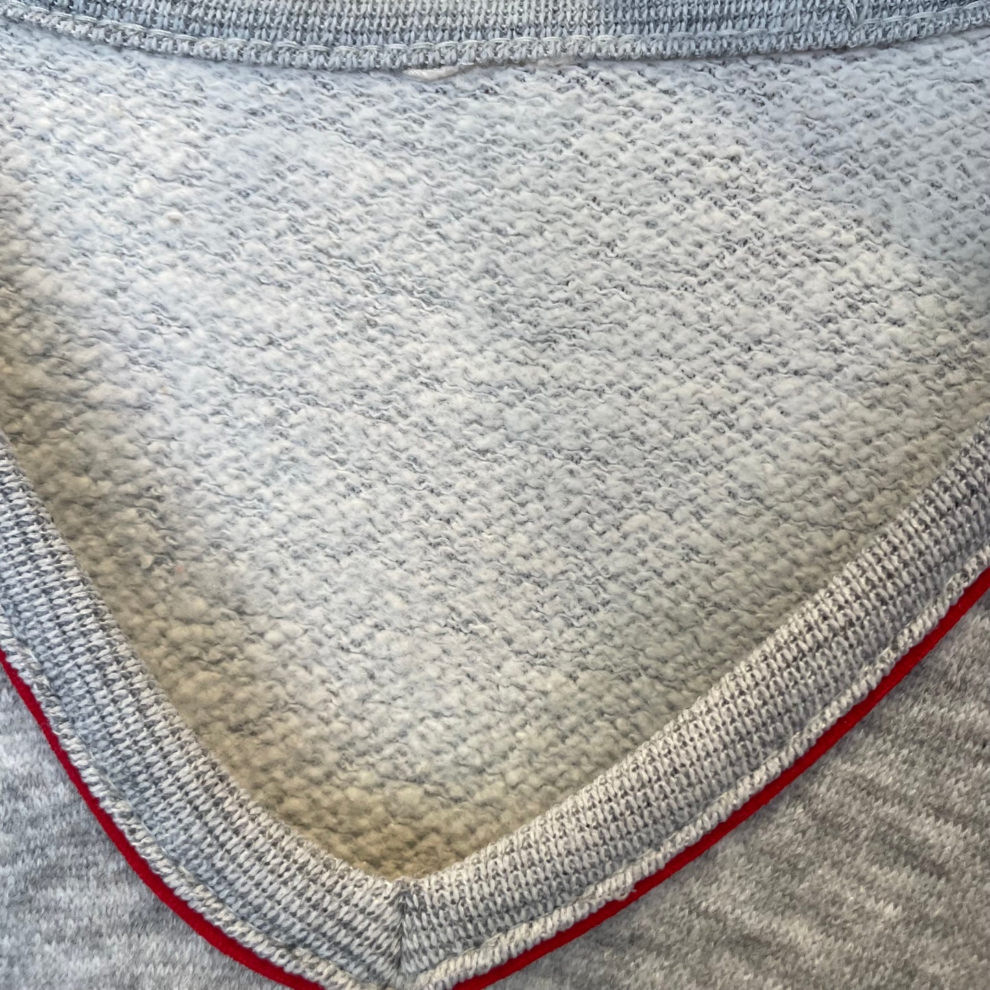 V-neck Sweatshirt Gray
