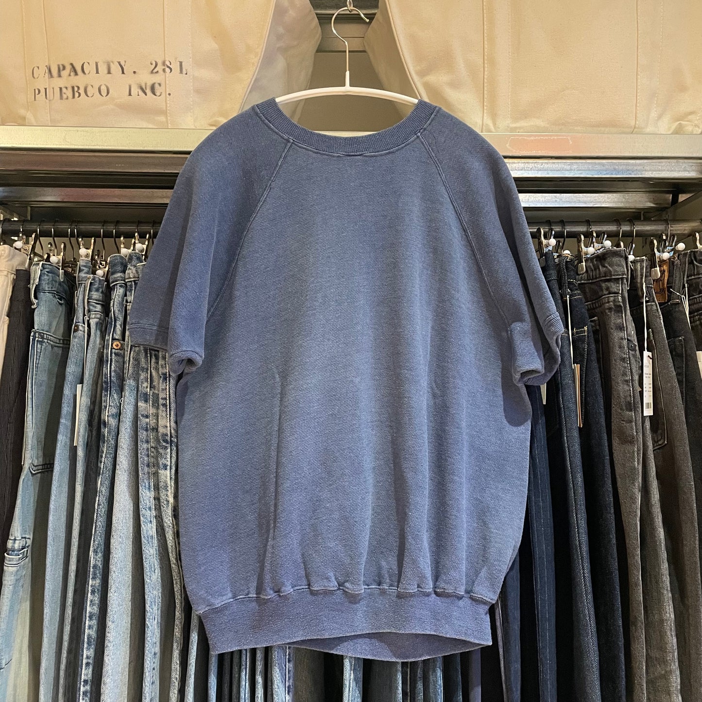 Sun Faded Blue Raglan Sweatshirt Short-Sleeved