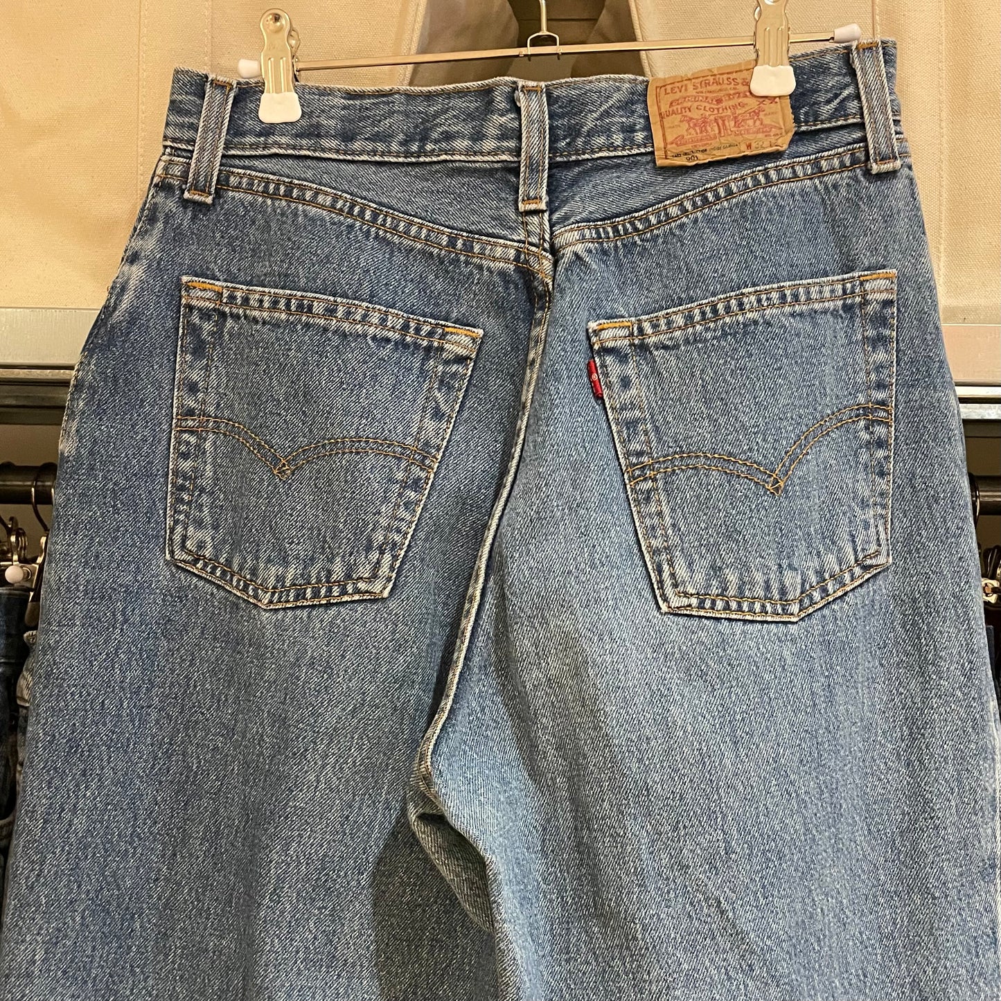 901 Jeans Regular Tapered Medium Wash Blue