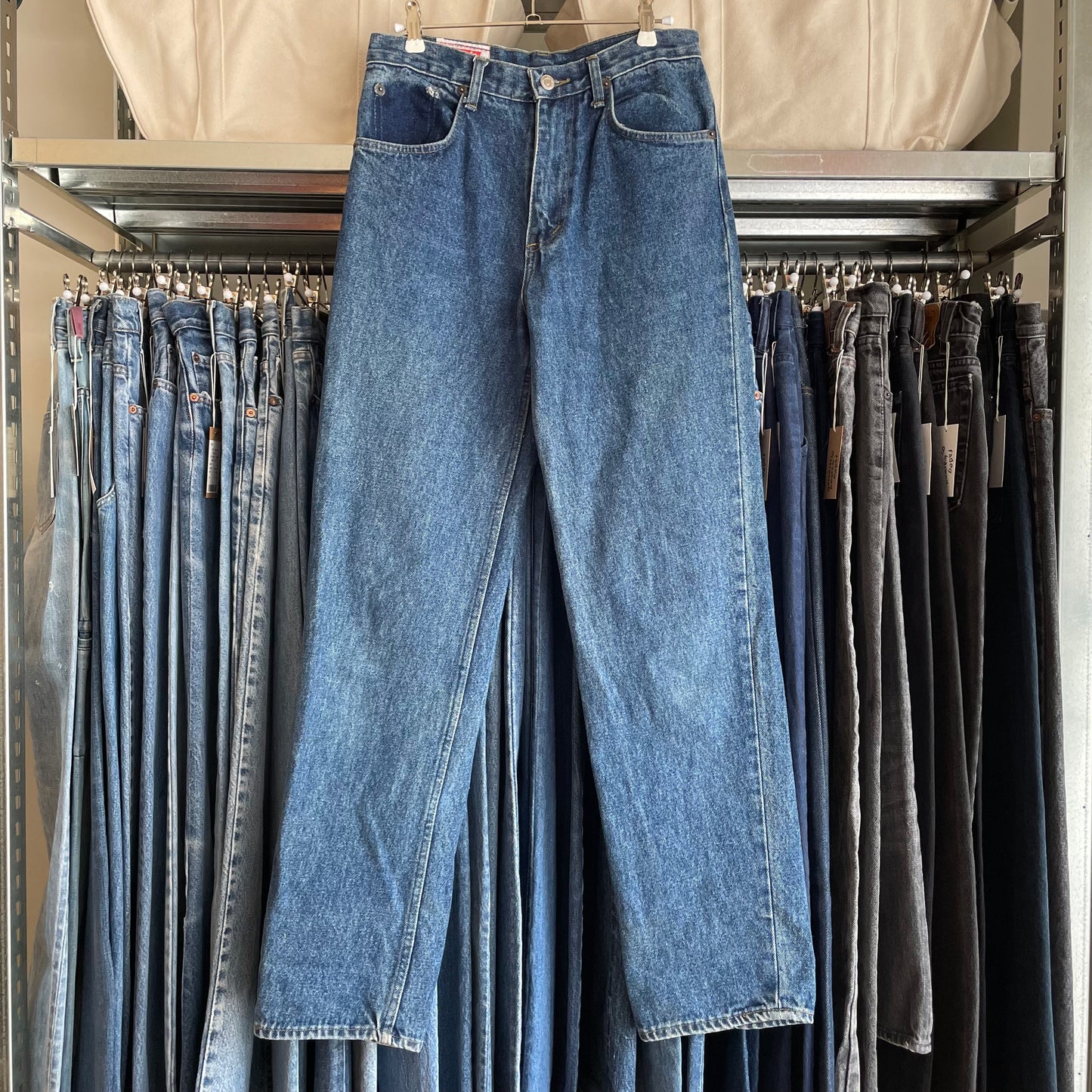501 Jeans Regular Tapered Medium Wash Blue