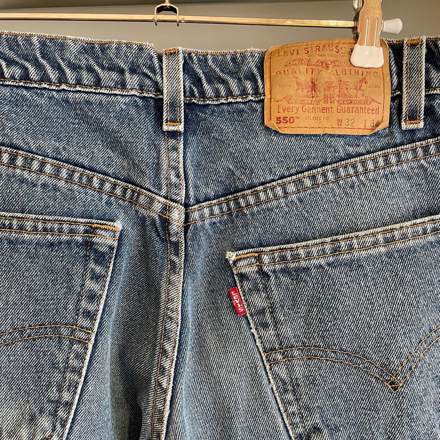 Paint-Stained 550 Relaxed Fit Jeans Blue
