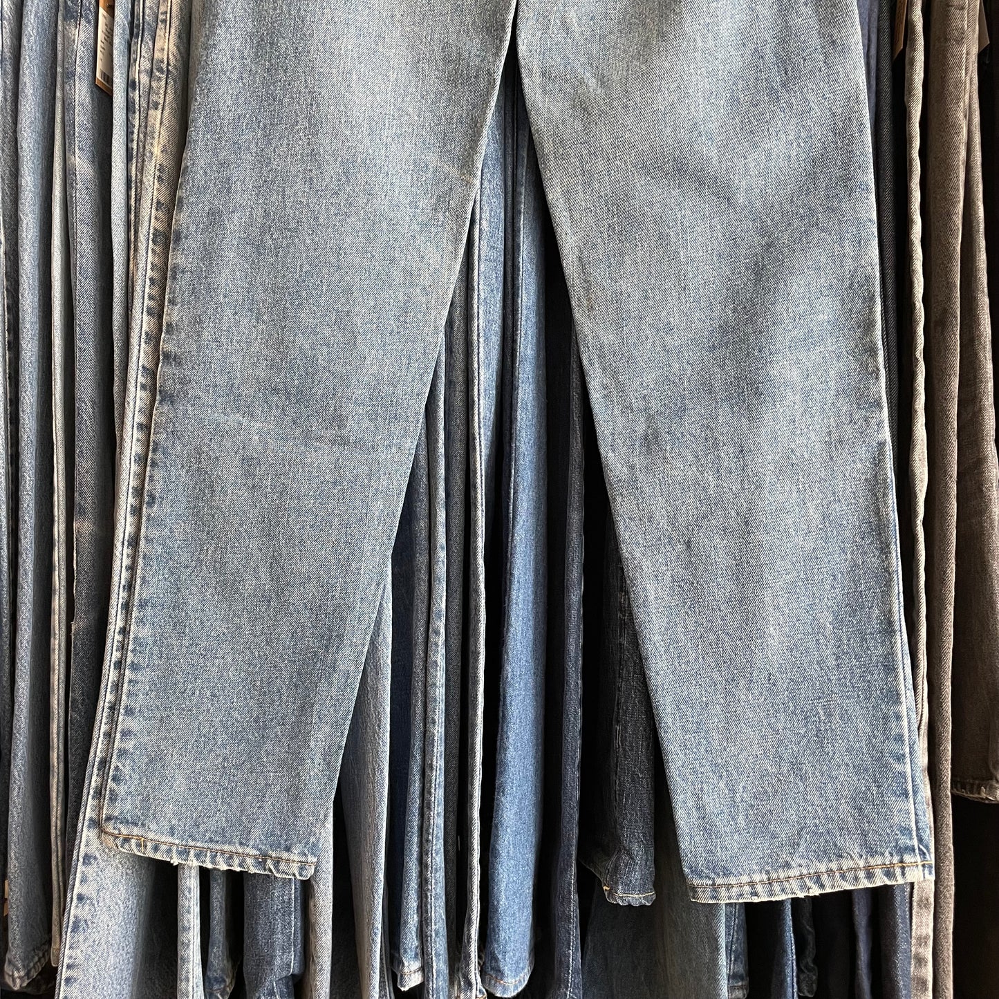 550 Jeans Regular Tapered Medium Wash Blue