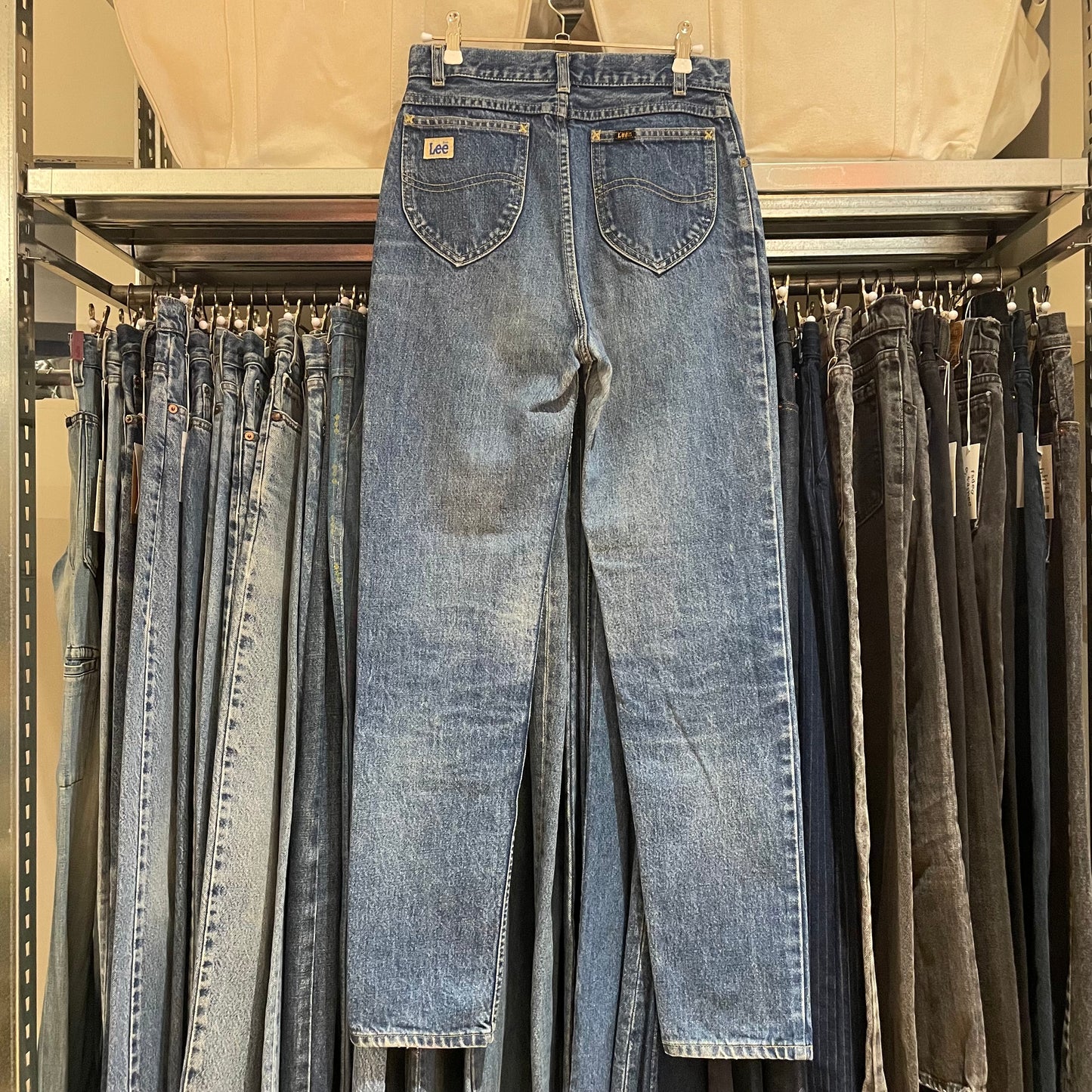 Regular Tapered Jeans Mid Wash Blue Talon Zip