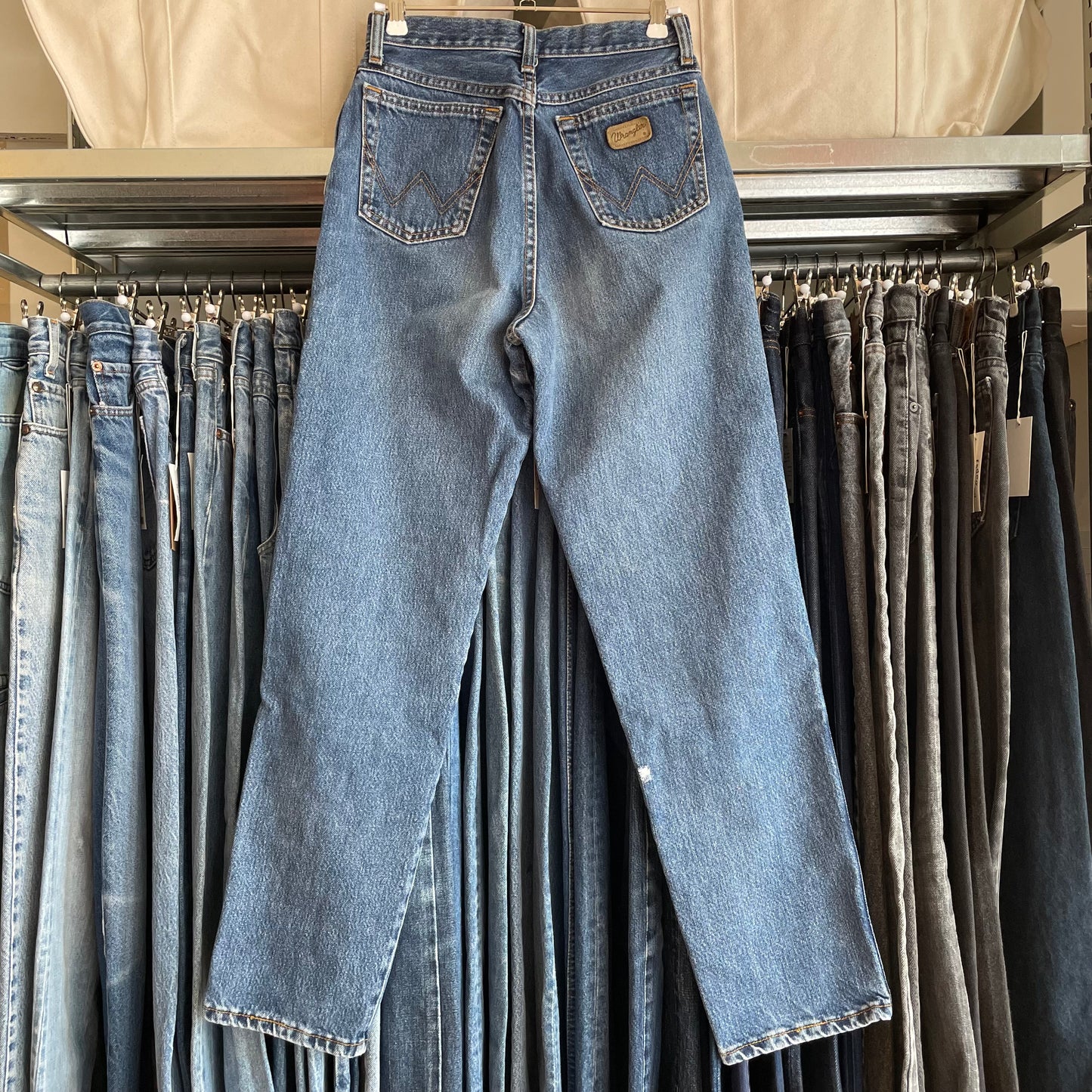 Regular Tapered Jeans Mid Wash Blue