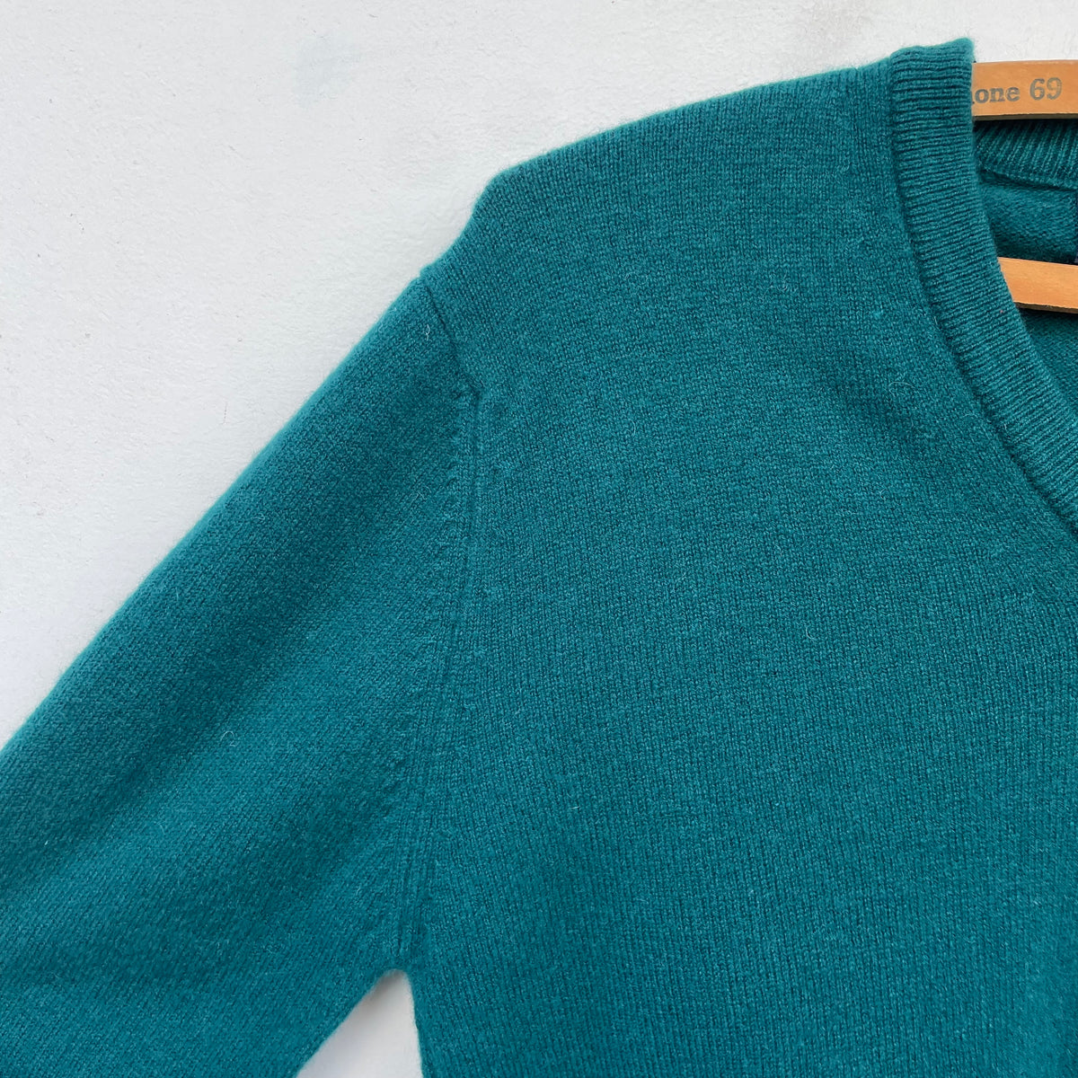 V-Neck Wool Sweater Green