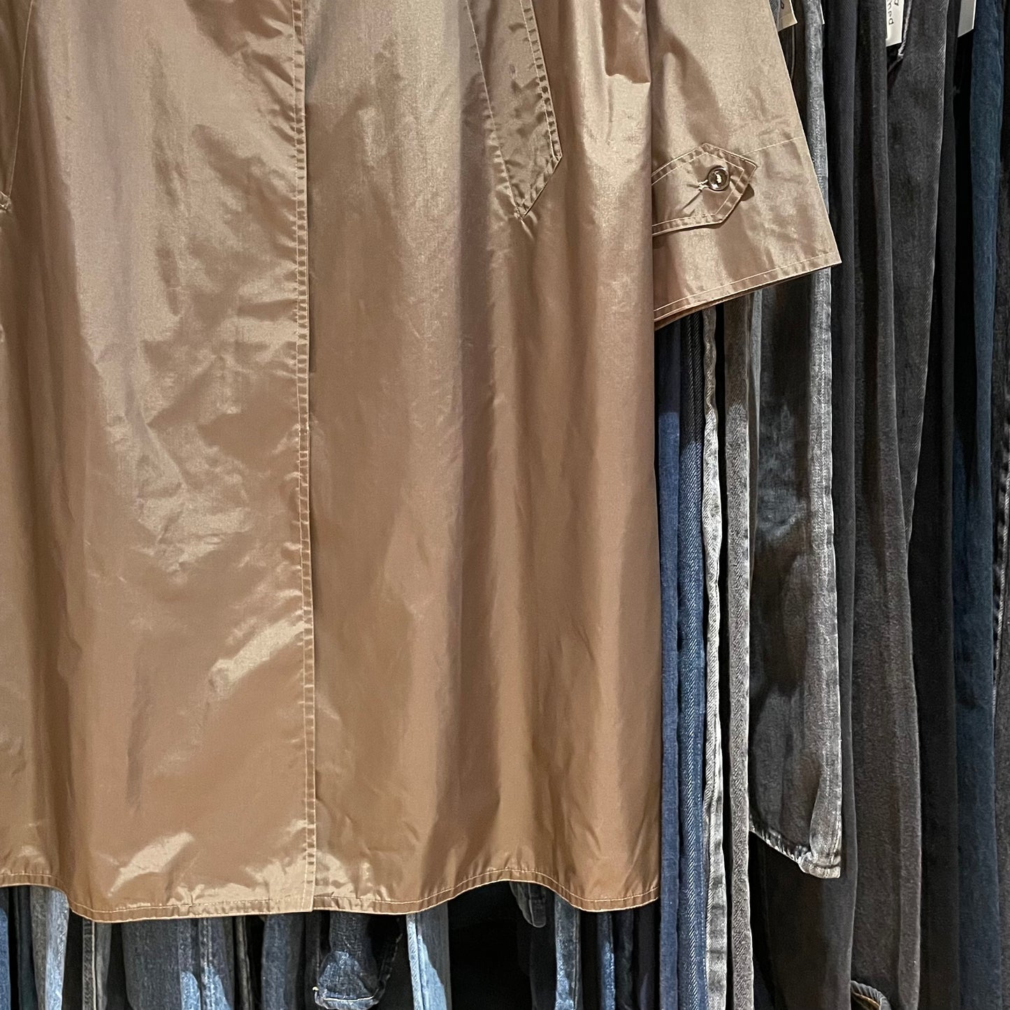 Rhodiatoce Nylon Coat Brown