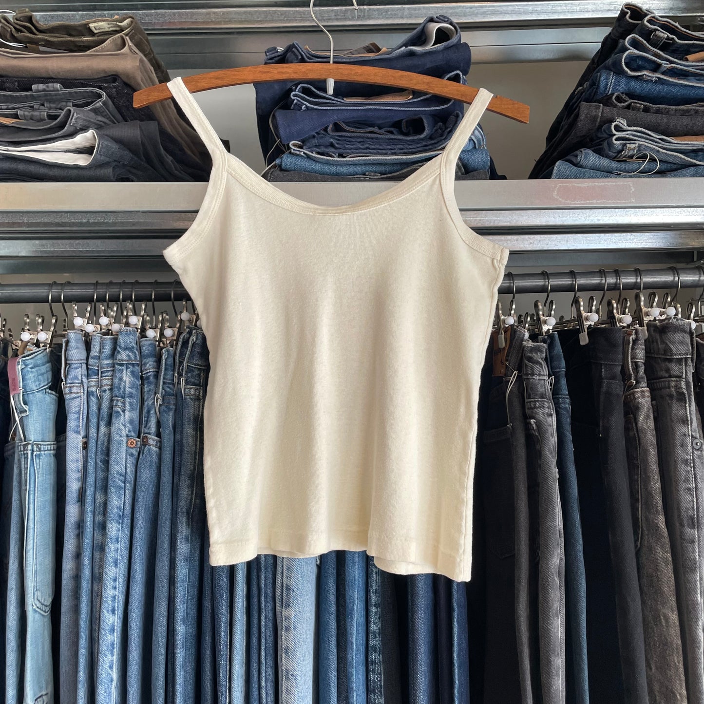 Honolulu Honey Sleeveless Shirt