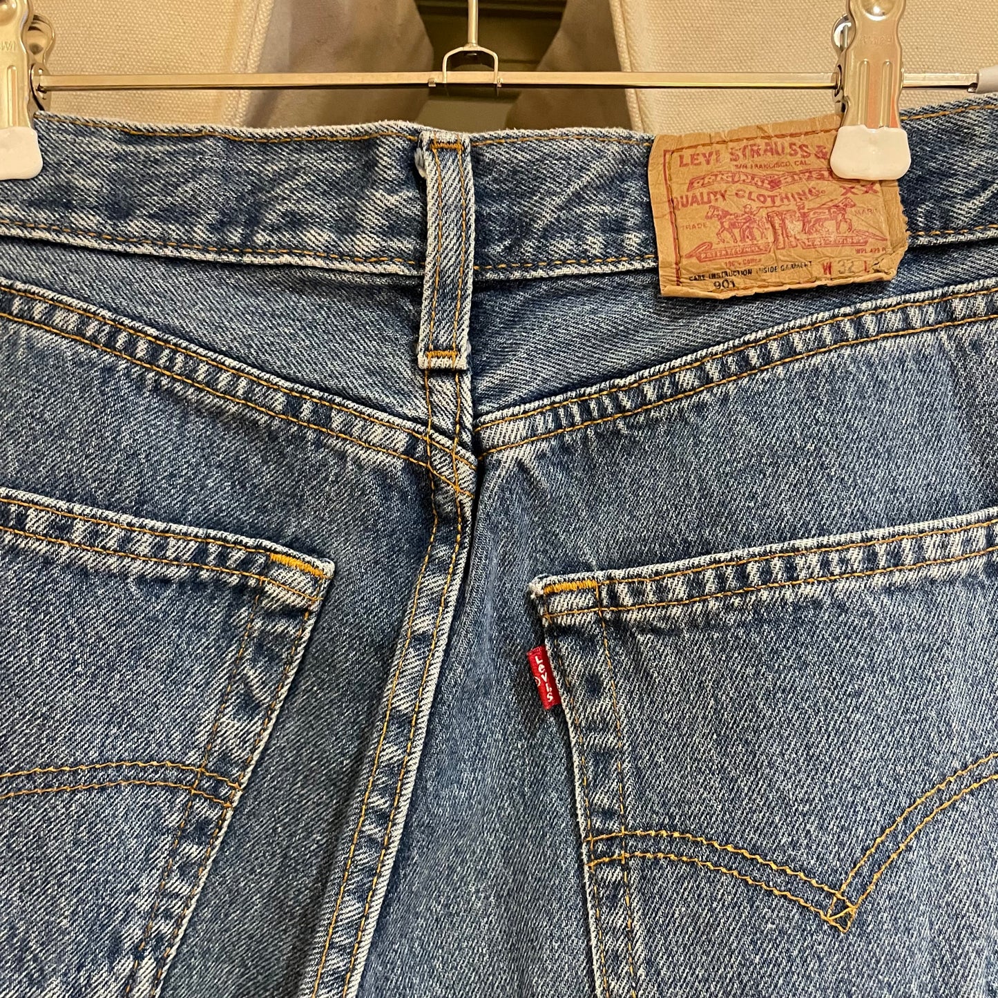 901 Jeans Regular Tapered Medium Wash Blue