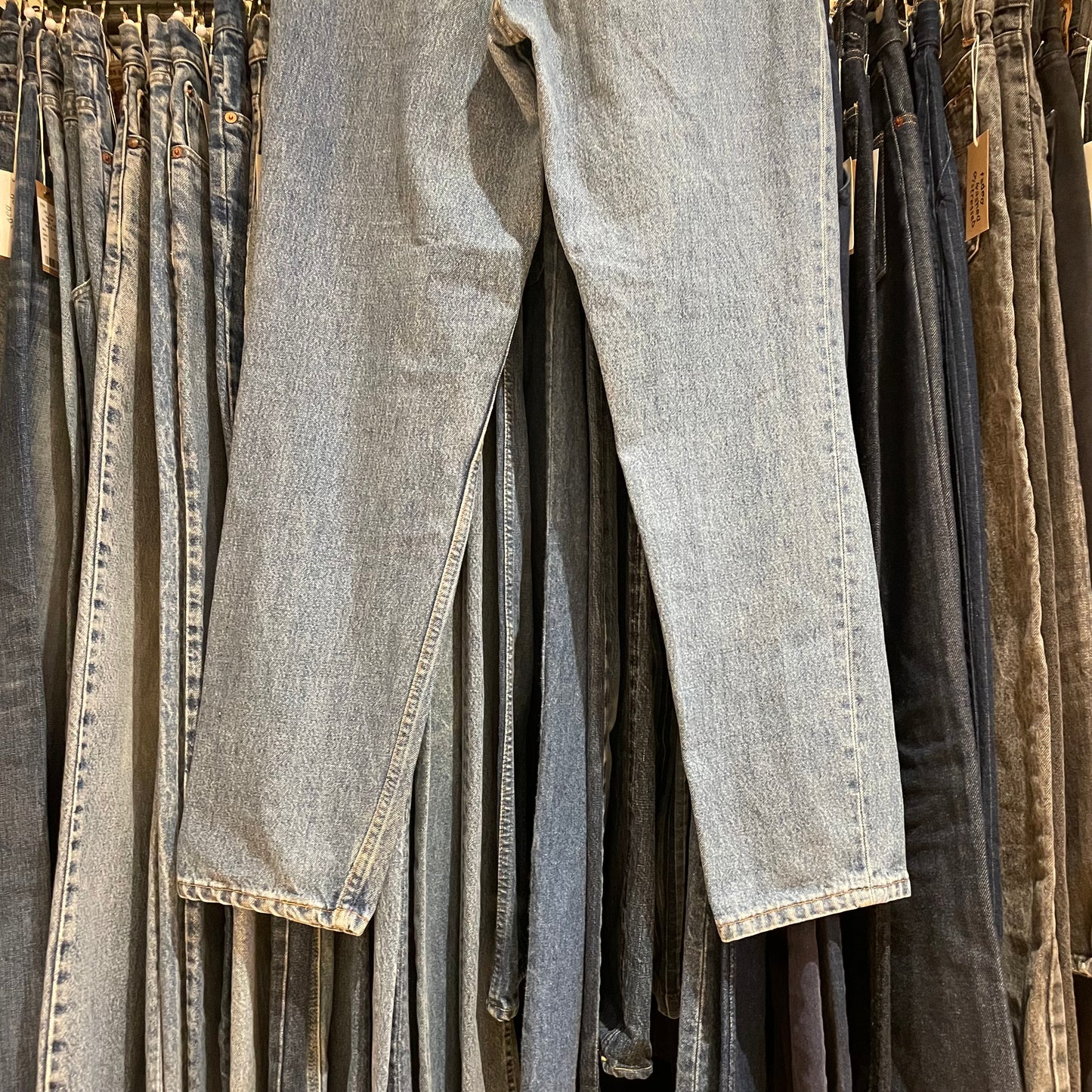 901 Jeans Regular Tapered Medium Wash Blue