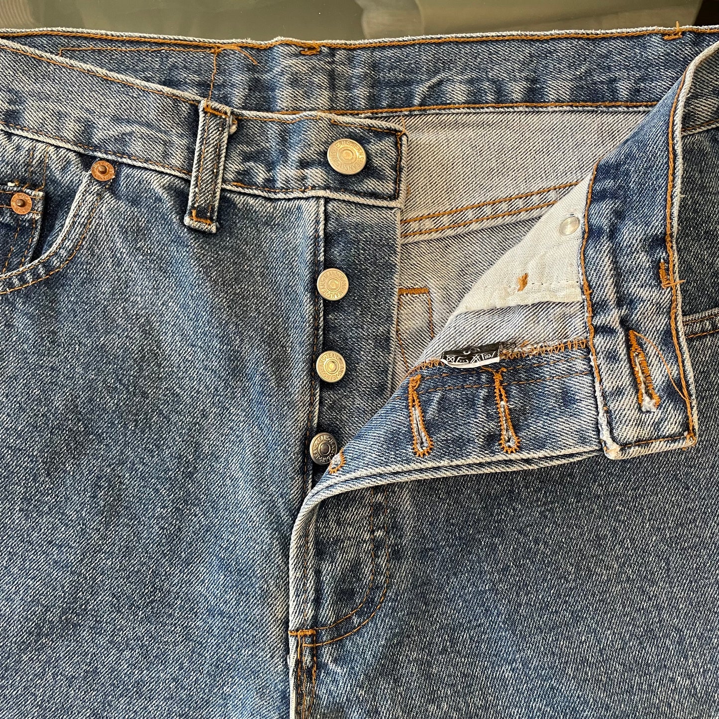 501 Jeans Regular Straight Medium Wash Blue