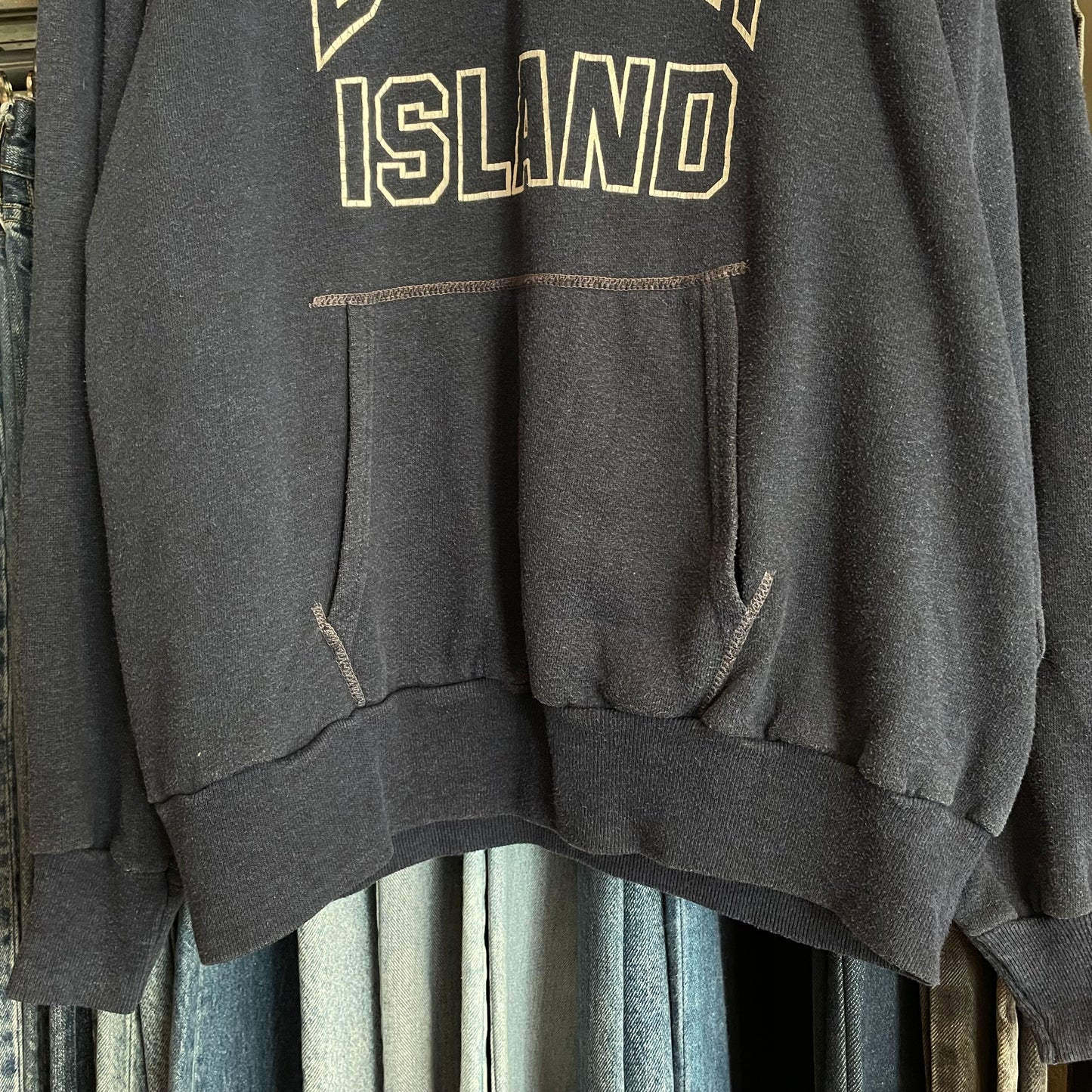 BEAVER ISLAND Hoodie Navy