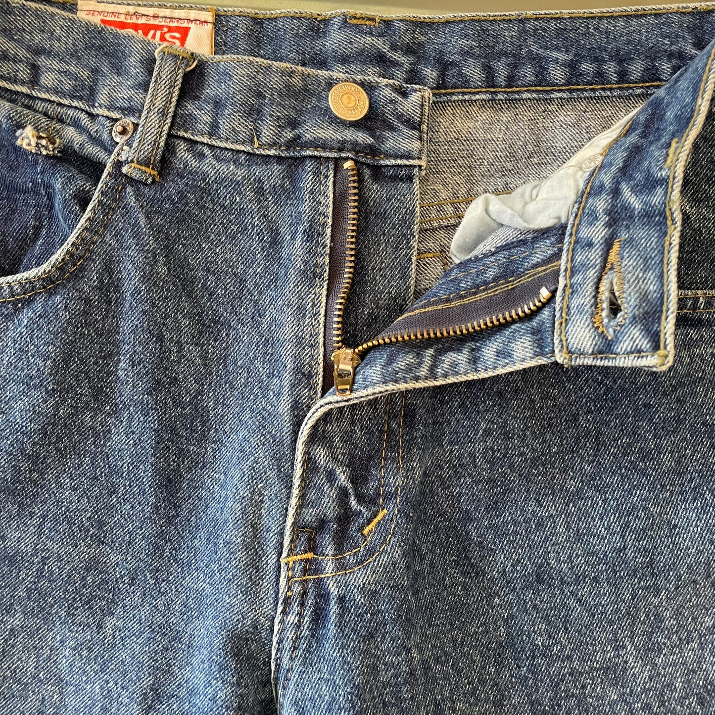 501 Jeans Regular Tapered Medium Wash Blue
