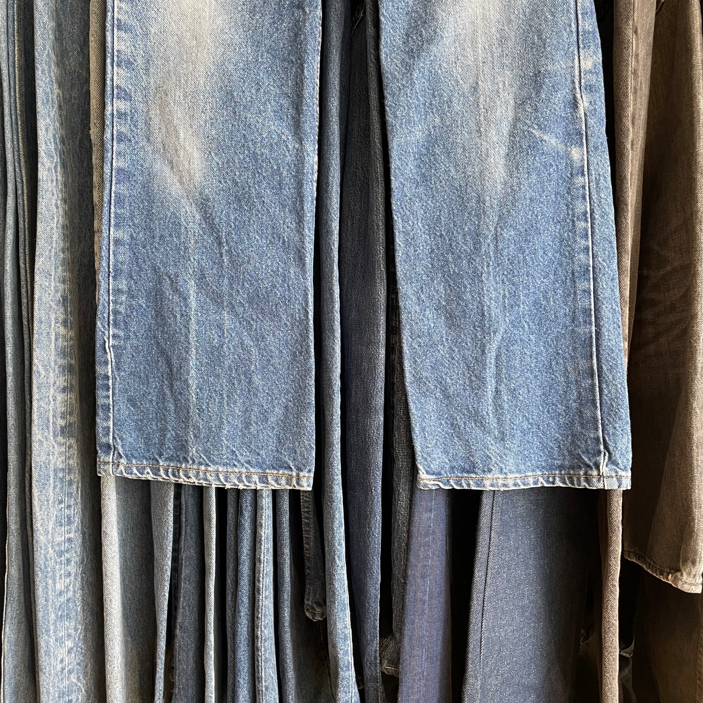 517 Jeans Orange Tab Medium Wash Blue