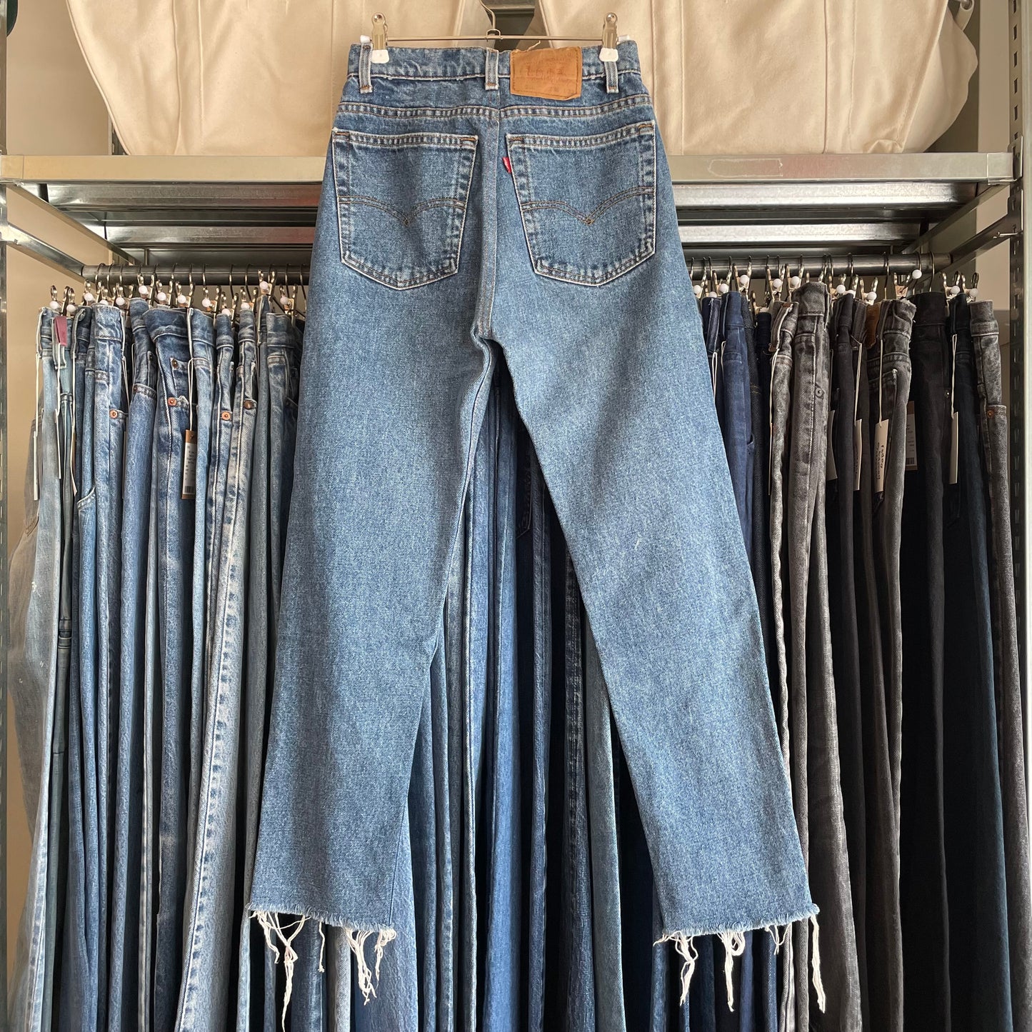 550 Jeans Regular Tapered Medium Wash Blue