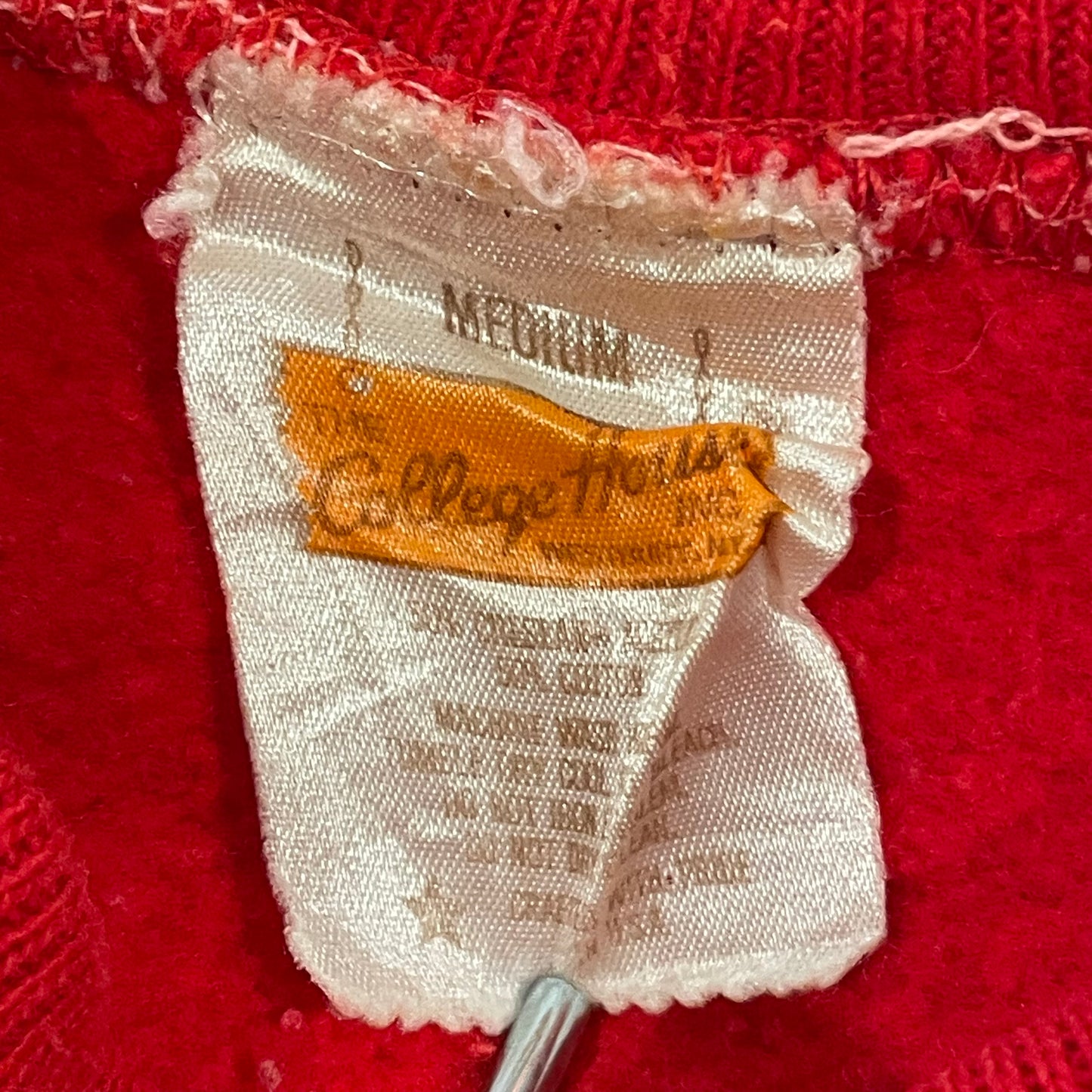 Creslan Acrylic & Cotton 50/50 Raglan Blanc Sweatshirt Red