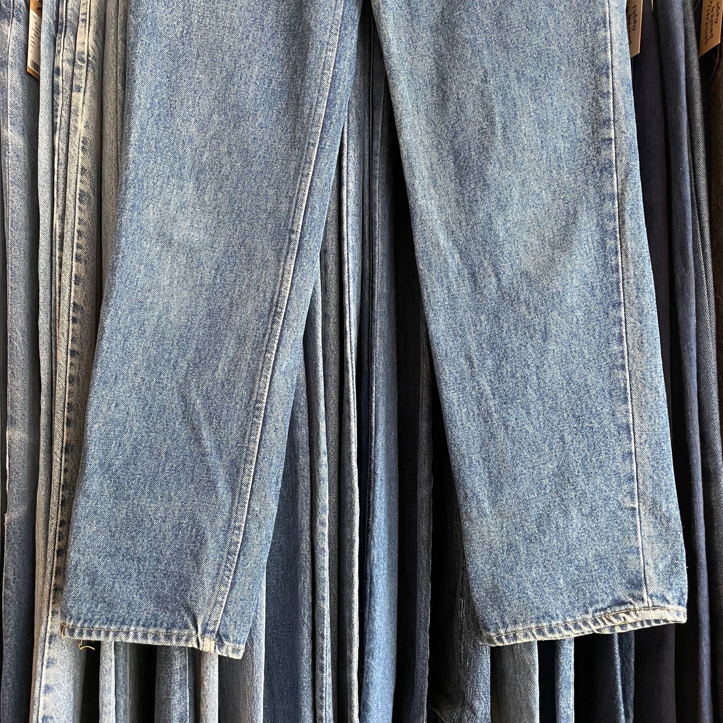 501 Jeans Regular Tapered Medium Wash Blue