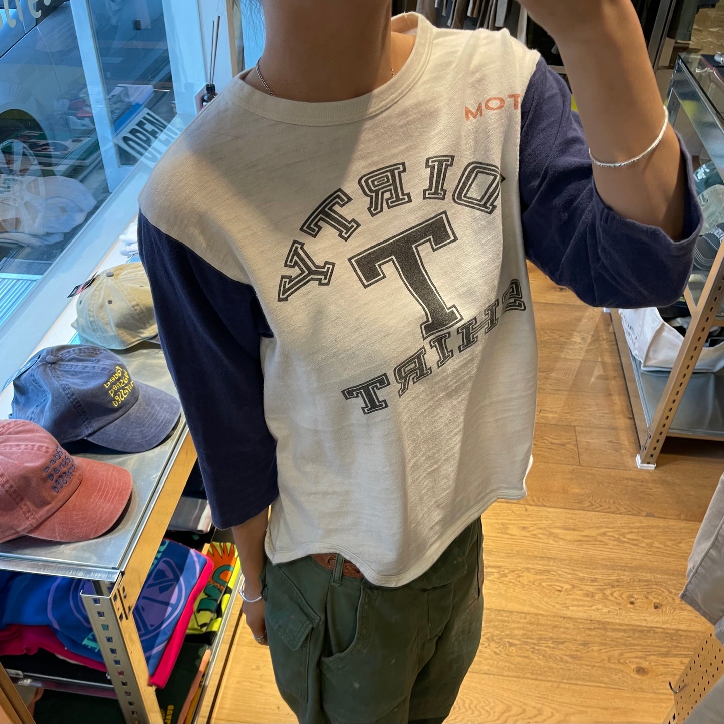 TOM DIRTY Raglan T-Shirt