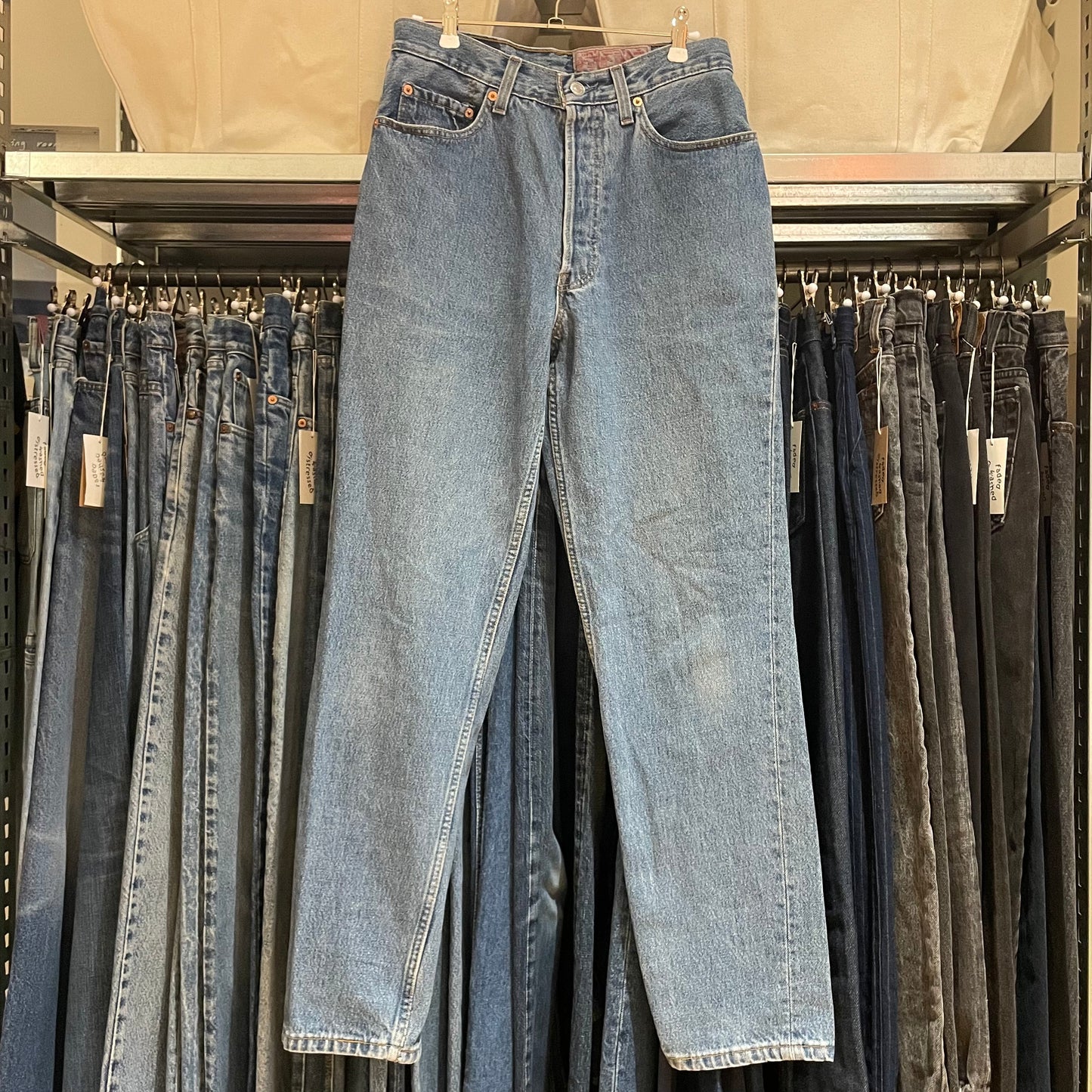 901 Jeans Regular Tapered Medium Wash Blue