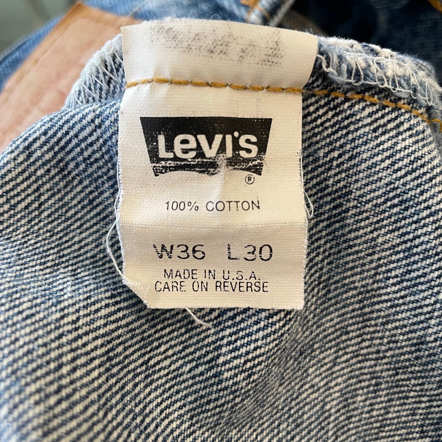 550 Jeans Regular Tapered Medium Wash Blue