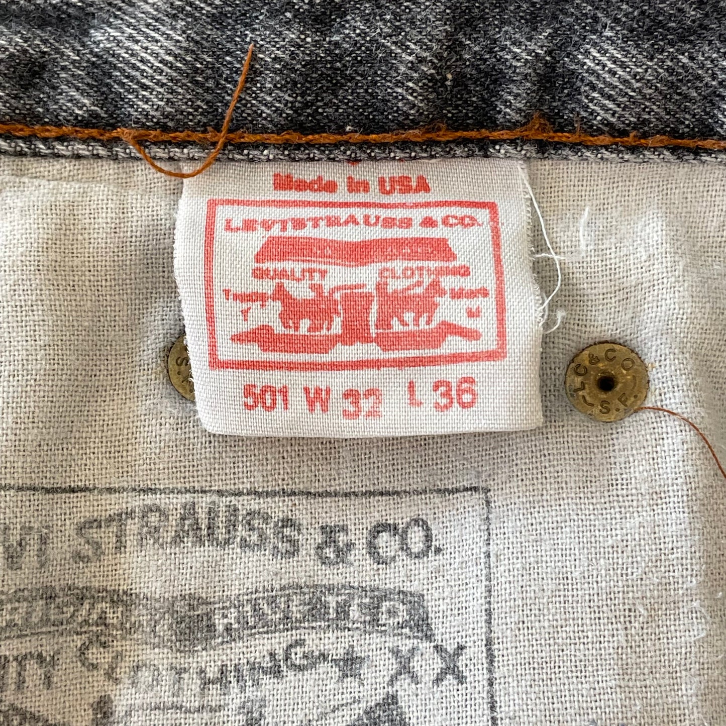 501 Jeans Regular Straight Washed Black