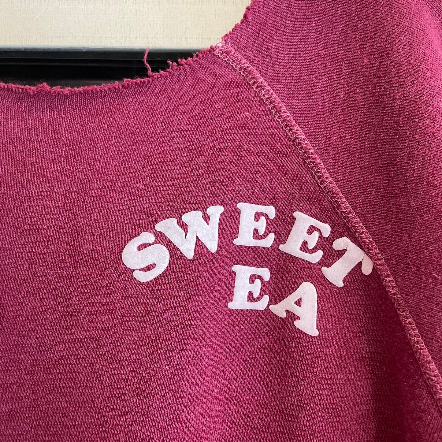 Sweet EA Cropped Raglan Sweatshirt Red