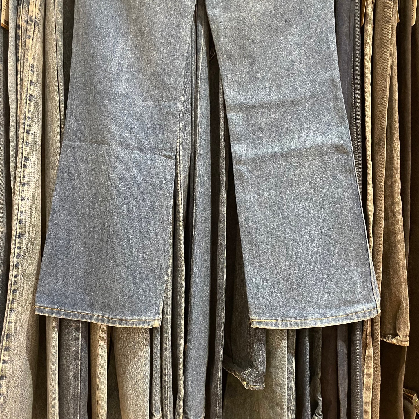Regular Straight Jeans Mid Wash Blue Talon Zip