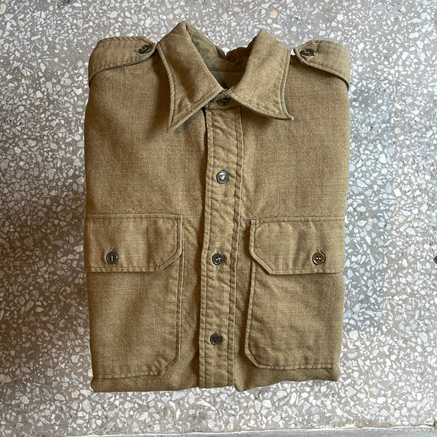 Epaulet Wool Shirt Olive