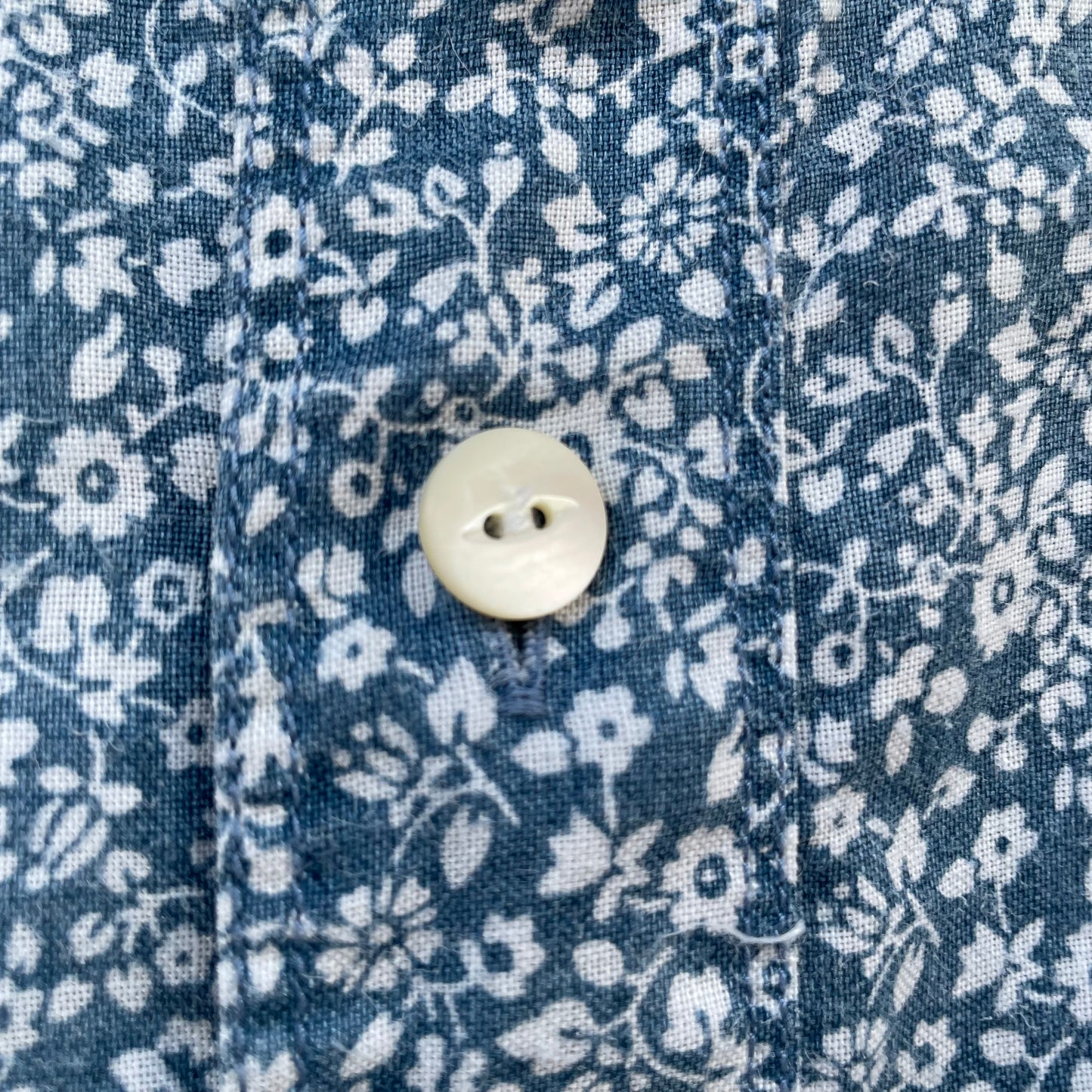 Small Floral Shirt Short Sleeve Blue