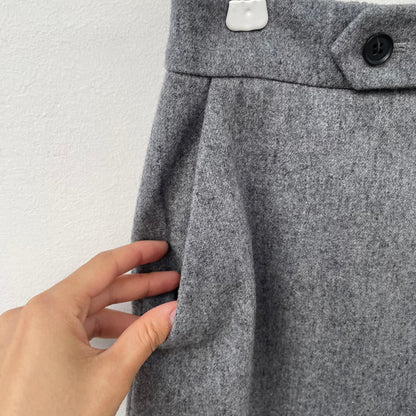 Wool Front Tuck Skirt Gray