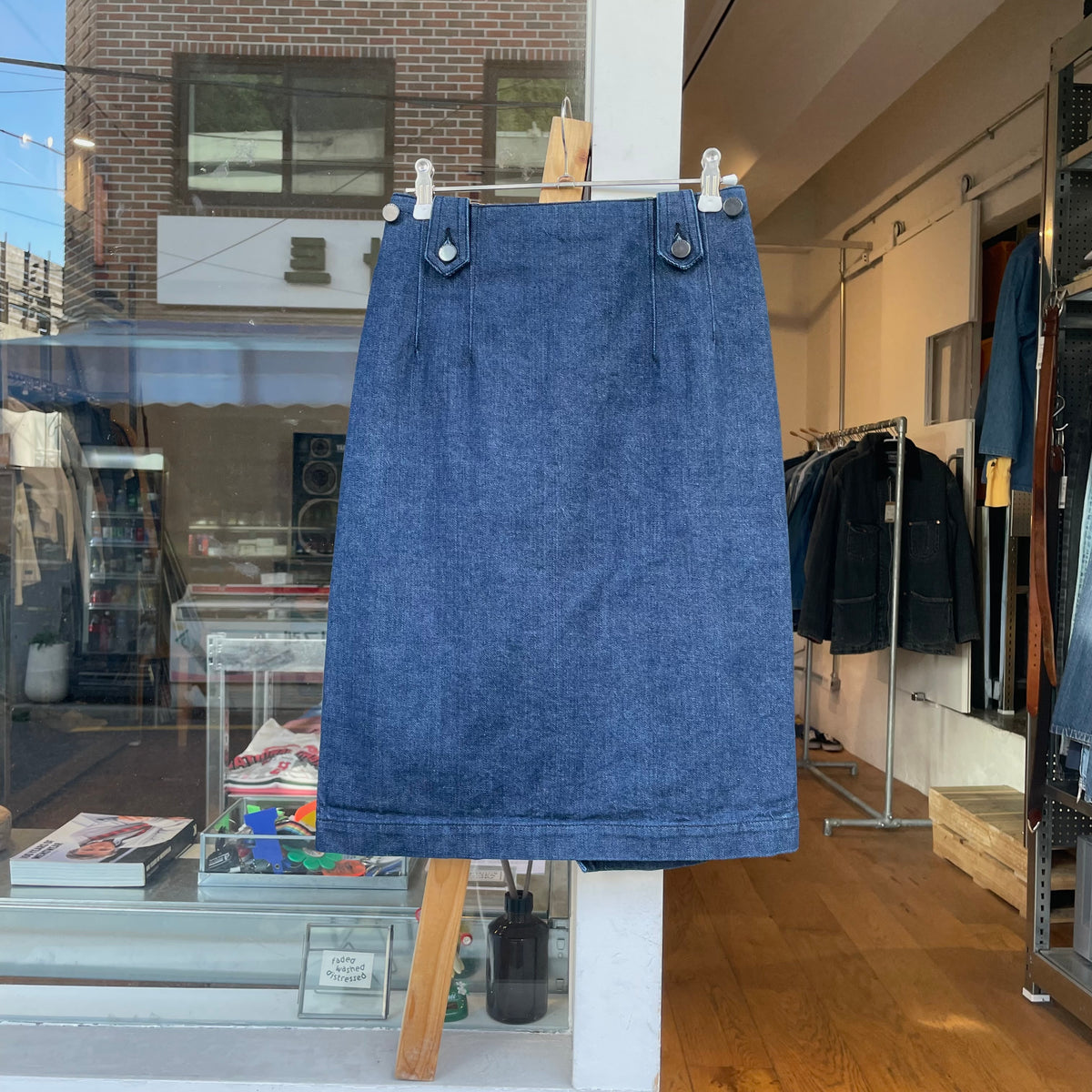Back Slit Straight Denim Skirt Navy