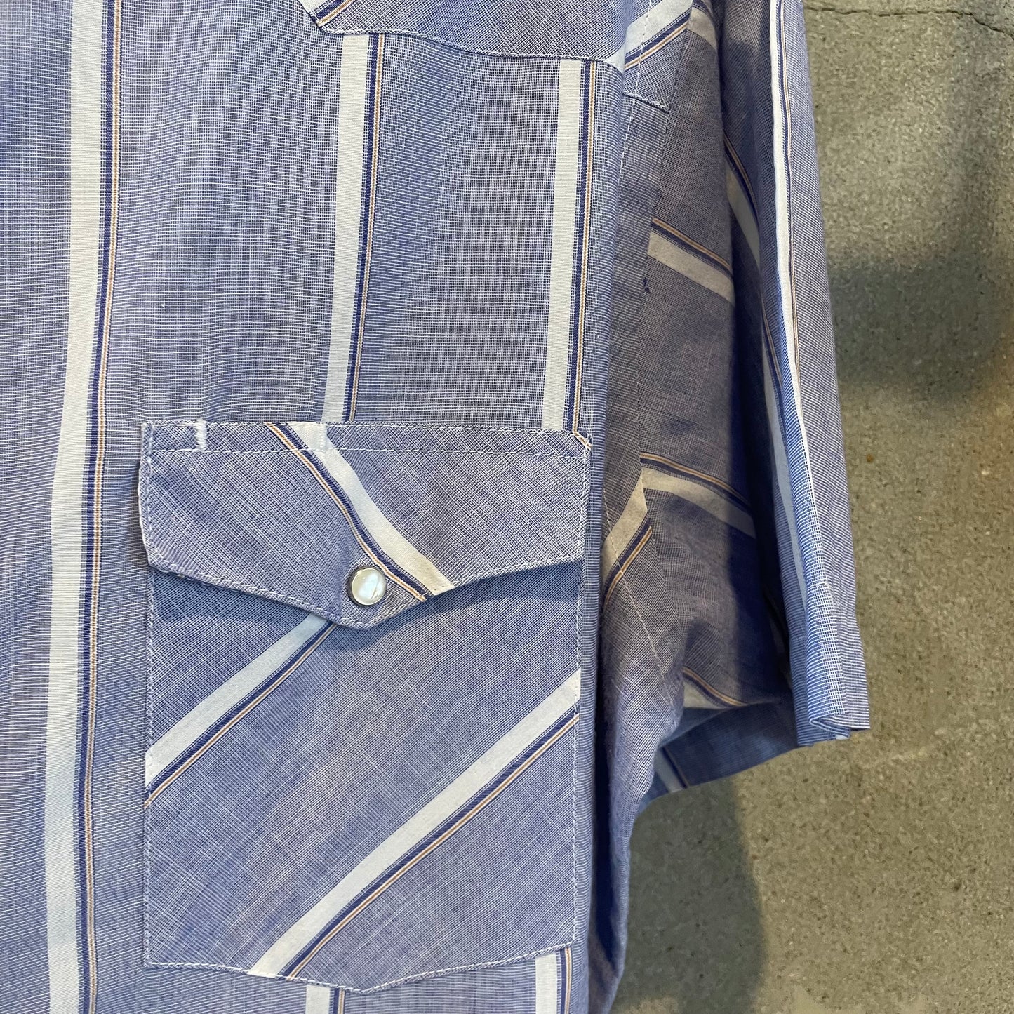 Snap-Button Stripe Short Sleeve Shirt Blue