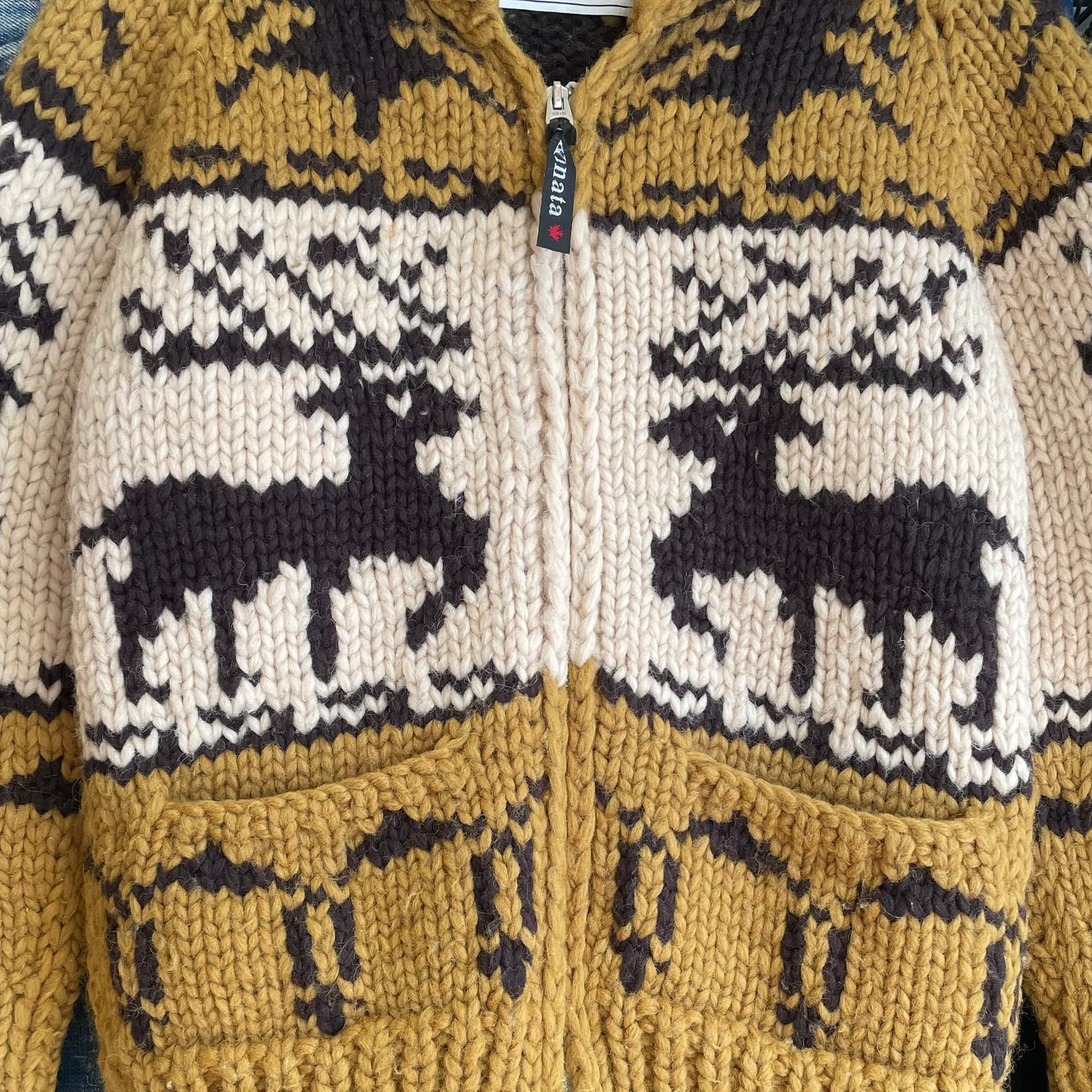 Reindeer Cowichan Shawl Collar 2-Way Talon Zip