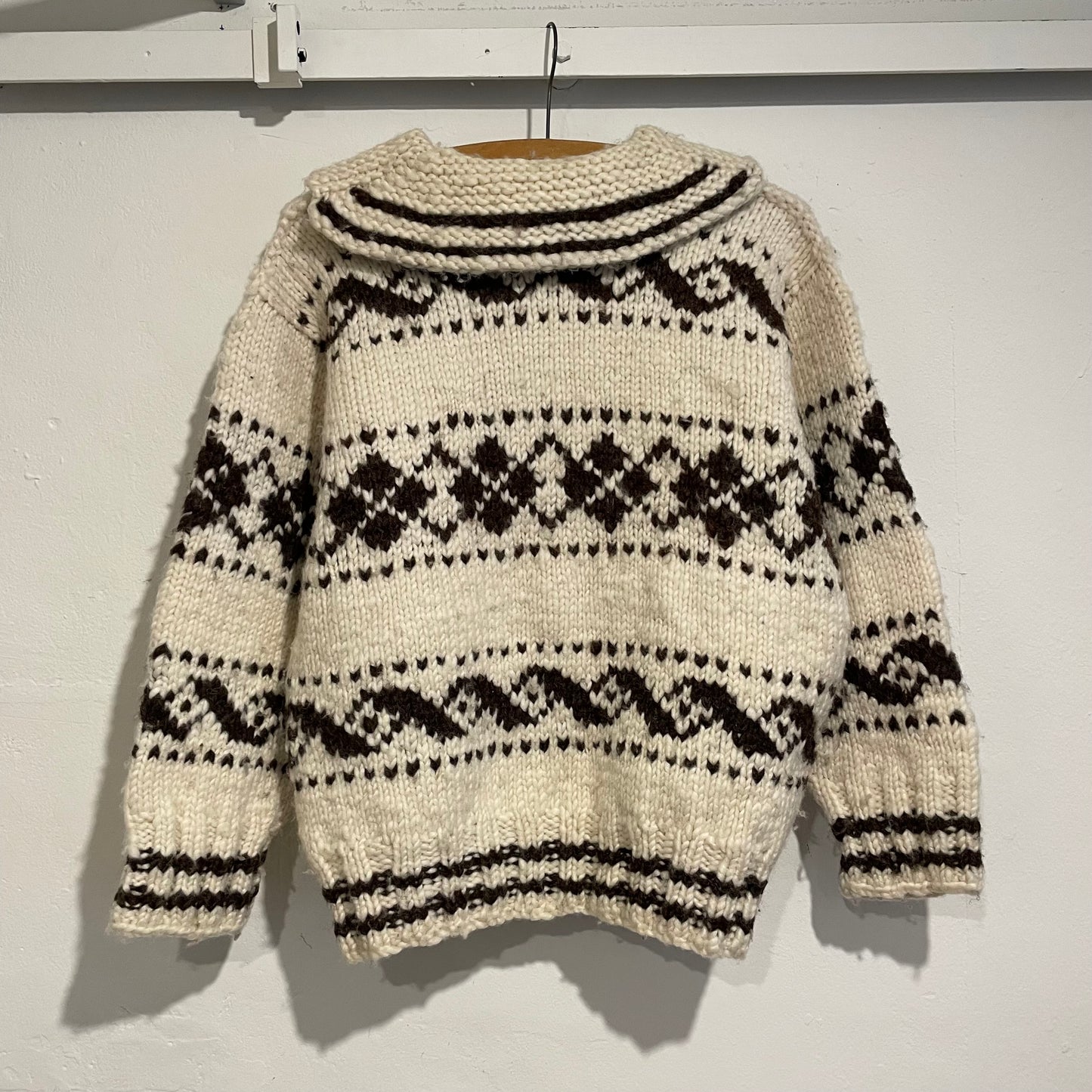 Zip Up Collar Argyle Knit Cardigan