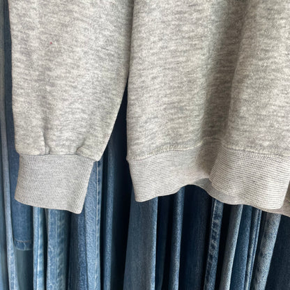 V-neck Sweatshirt Gray