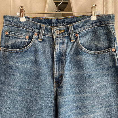 550 Jeans Regular Tapered Medium Wash Blue