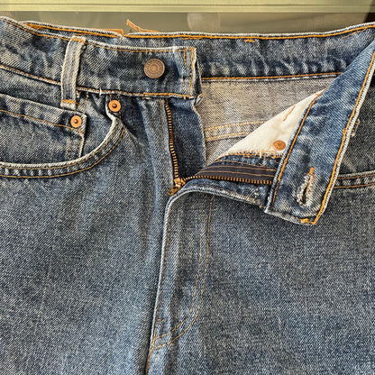 550 Jeans Regular Tapered Medium Wash Blue