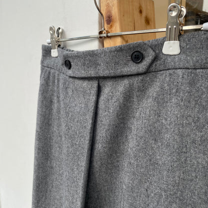Wool Front Tuck Skirt Gray