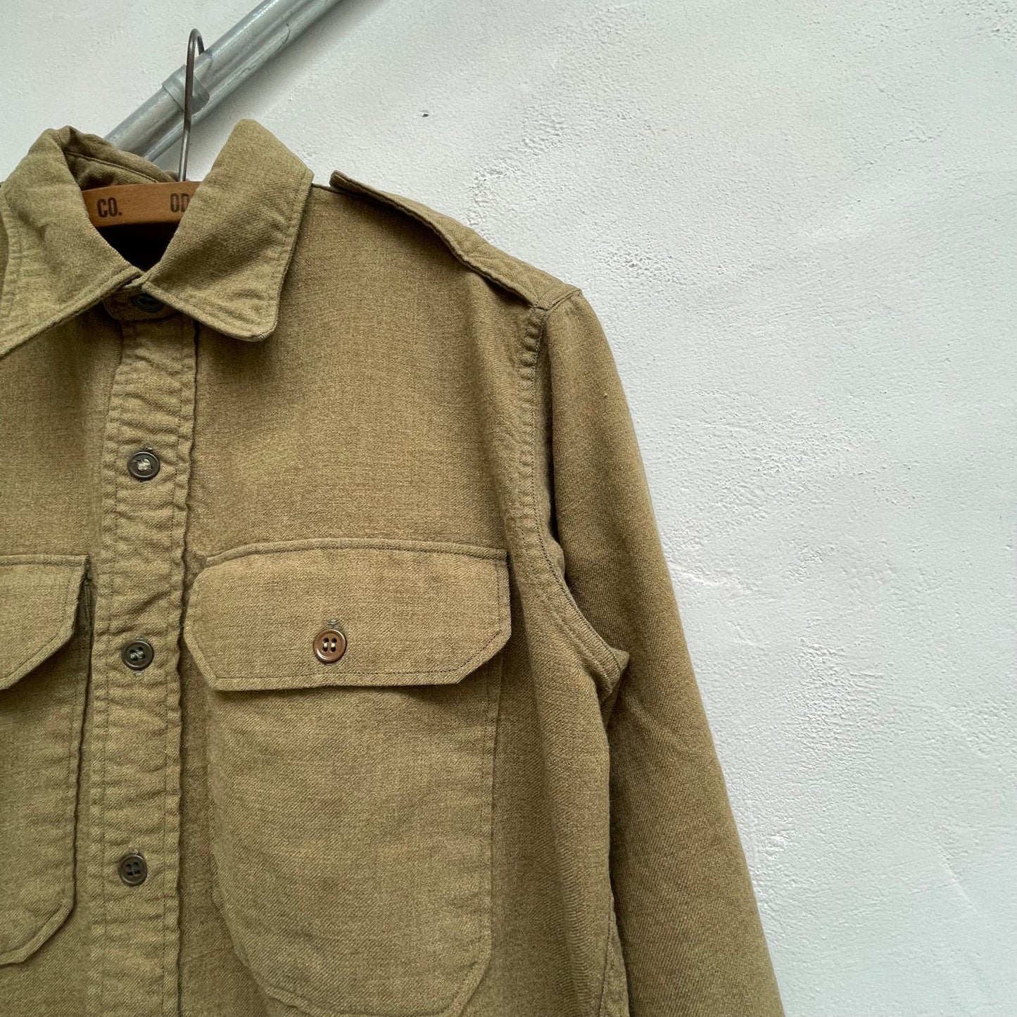 Epaulet Wool Shirt Olive