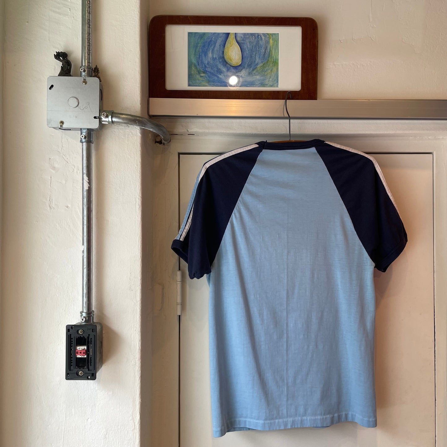 Mackay Bar Raglan T-Shirt