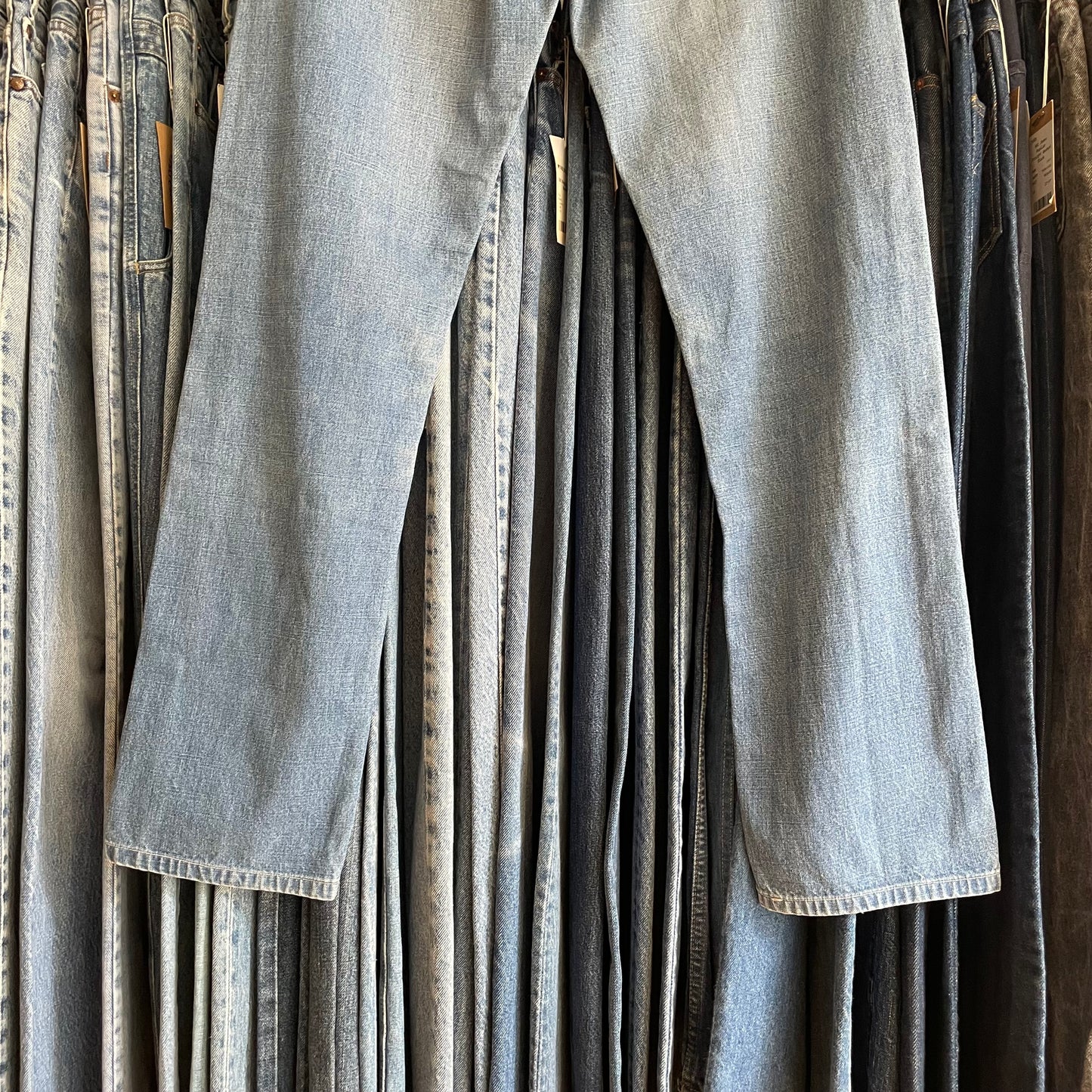 Light Wash RR55 Straight Leg Jeans Blue