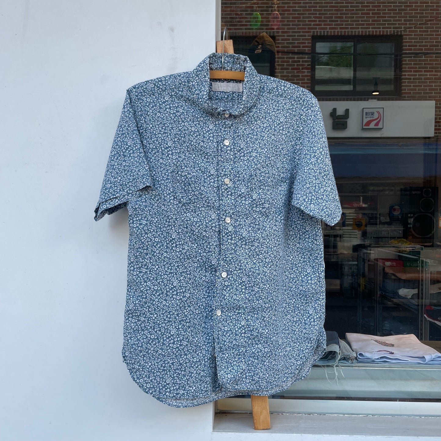 Small Floral Shirt Short Sleeve Blue