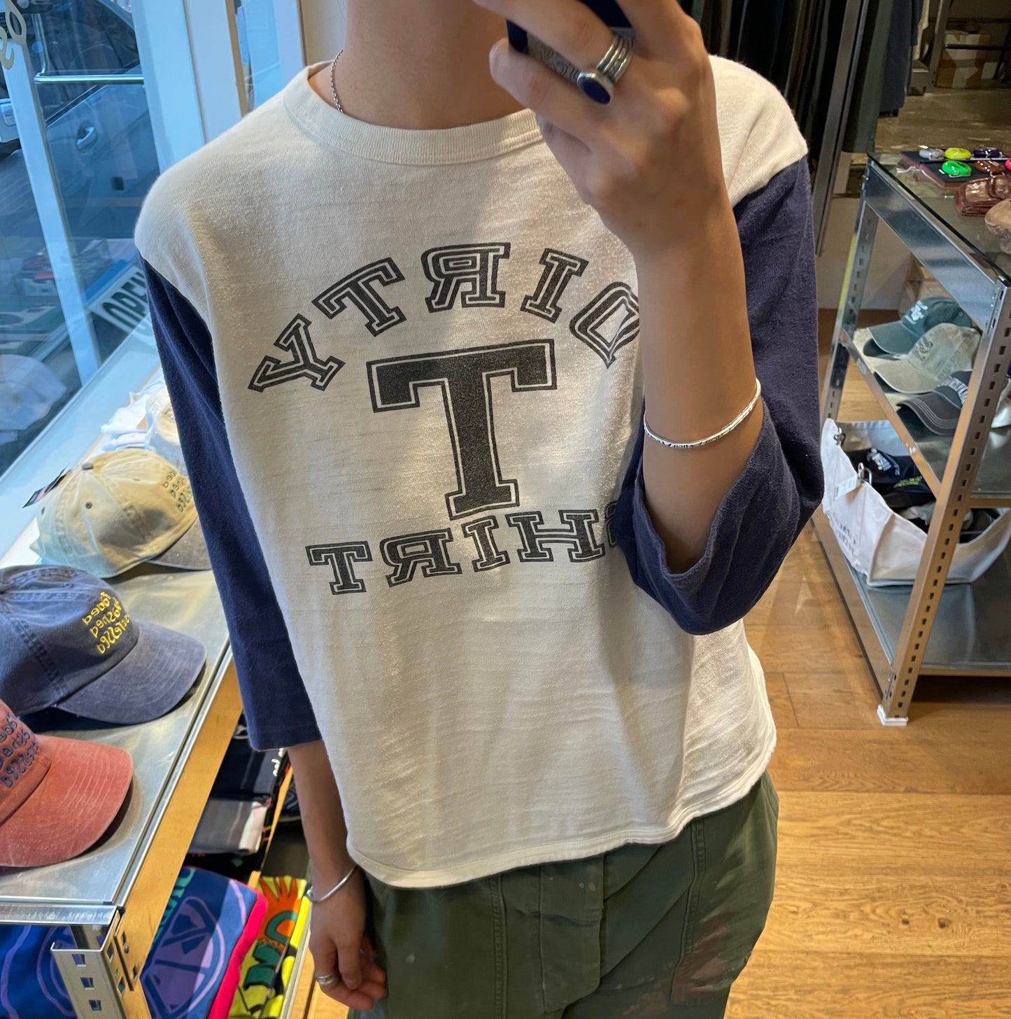 TOM DIRTY Raglan T-Shirt