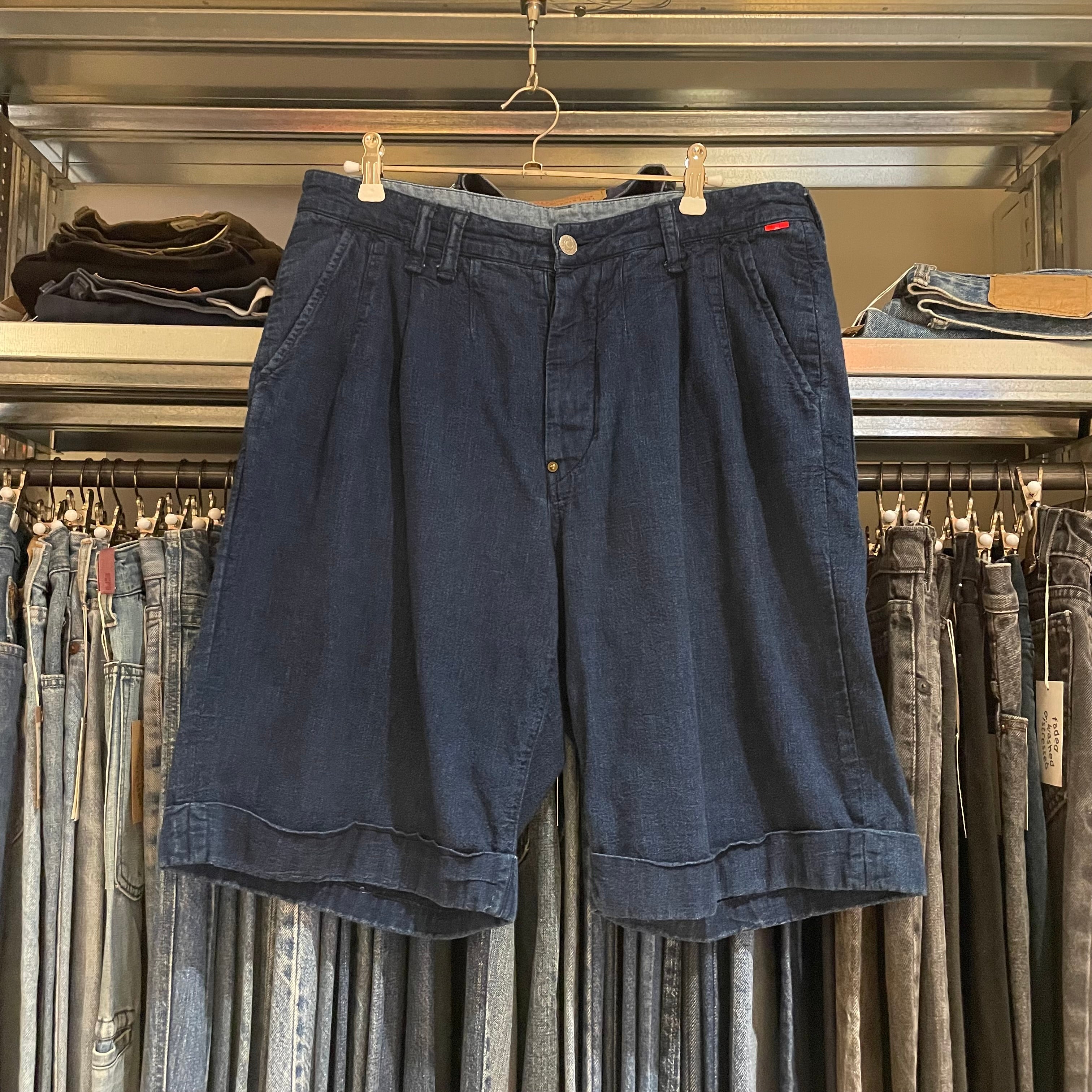 Navy Classic Half Pants โ fwd ๋จ์ฐ