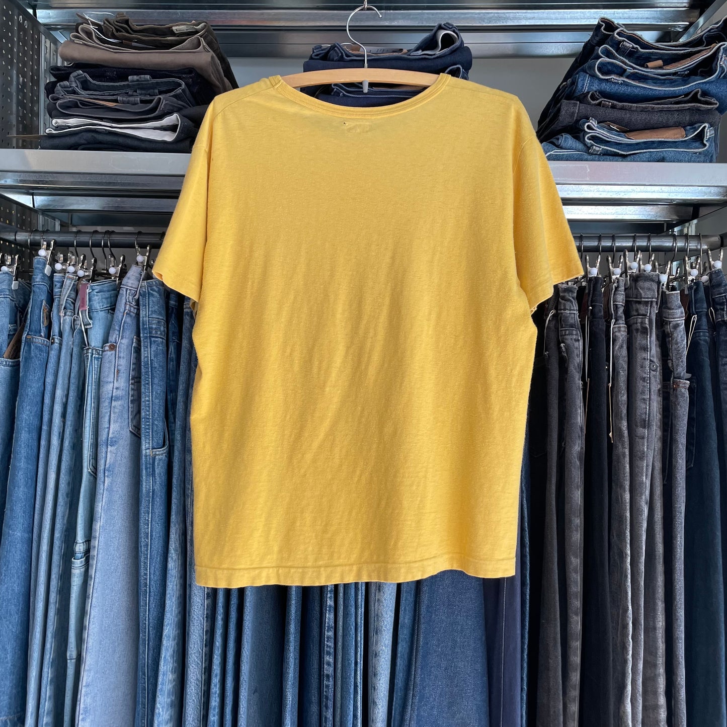 Toluca Celebrities Tee Yellow Single Stitch