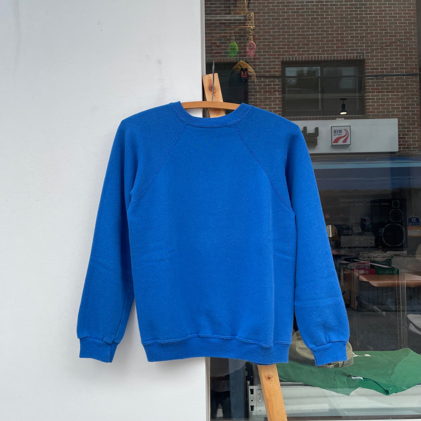 Blanc Raglan Sweatshirt Blue