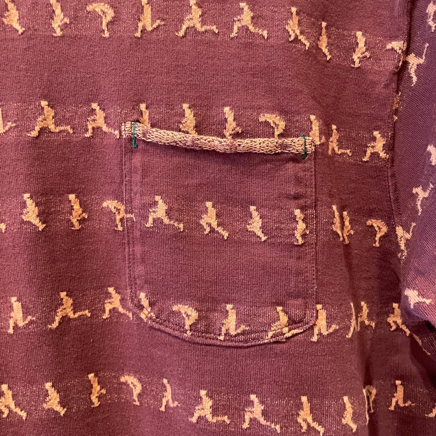 Running Print Pocket T-Shirt Burgundy