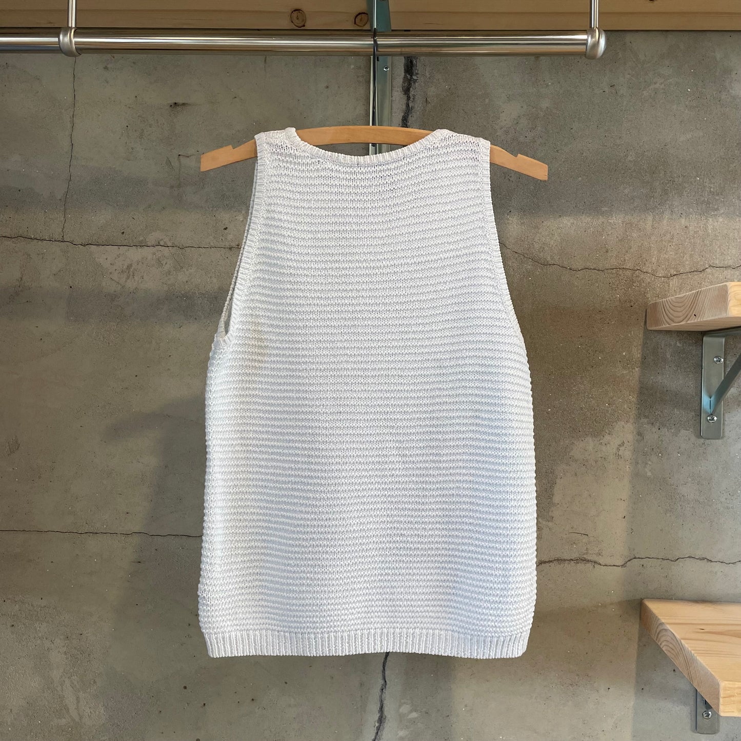 Cable Knit Sleeveless Sweater Vest White